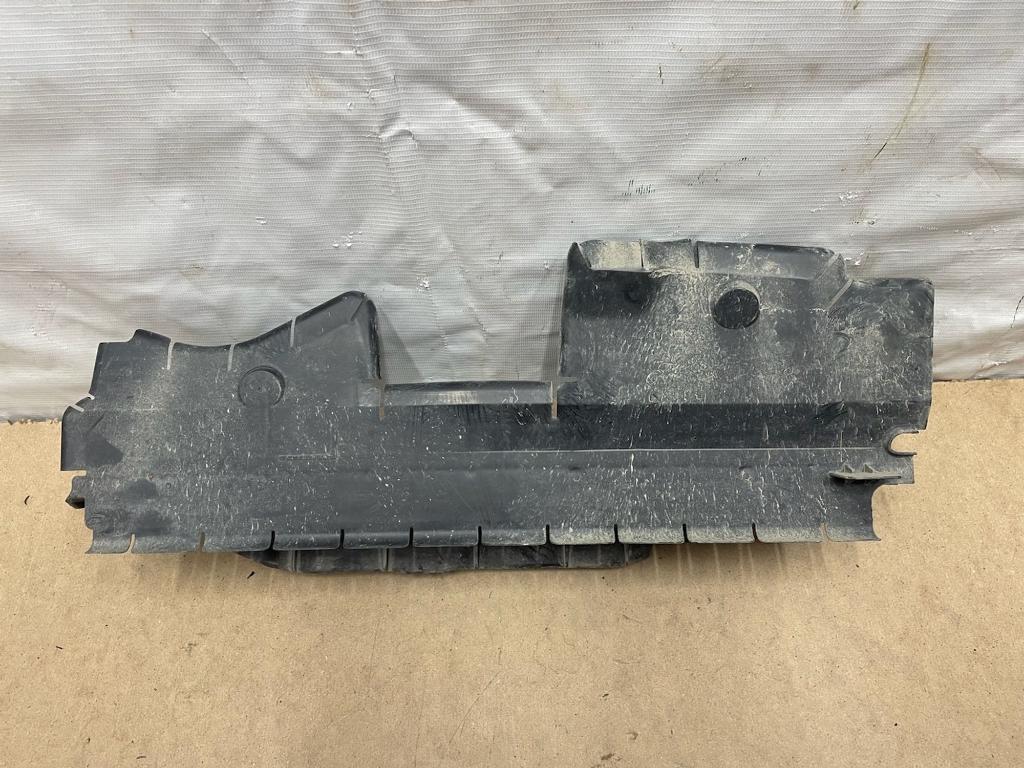 https://gcs.partsauto.market/rn-stockpro.appspot.com/thmbs/userImages/74b999aff9da8d5a09f9ff26dc196135/part/bdc5db51-4611-46b9-98ab-e4a83a890135_1733552733657.jpg