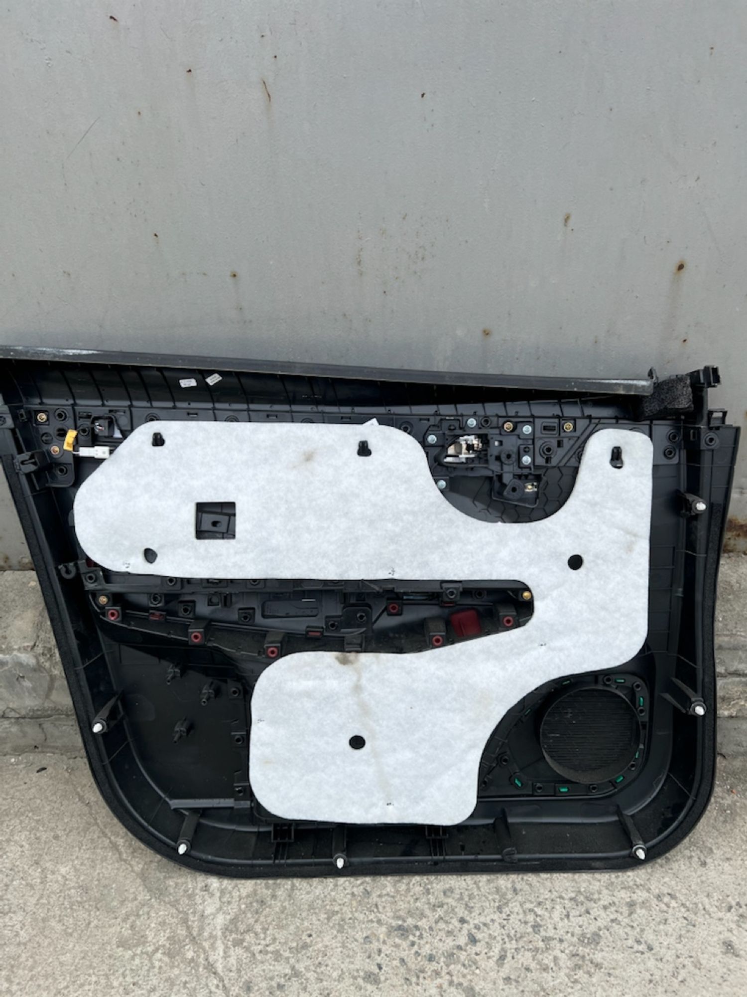 https://gcs.partsauto.market/rn-stockpro.appspot.com/thmbs/userImages/74b999aff9da8d5a09f9ff26dc196135/part/bee8c59a-db06-42b7-9d46-1a000007001b_1746726669478.jpg