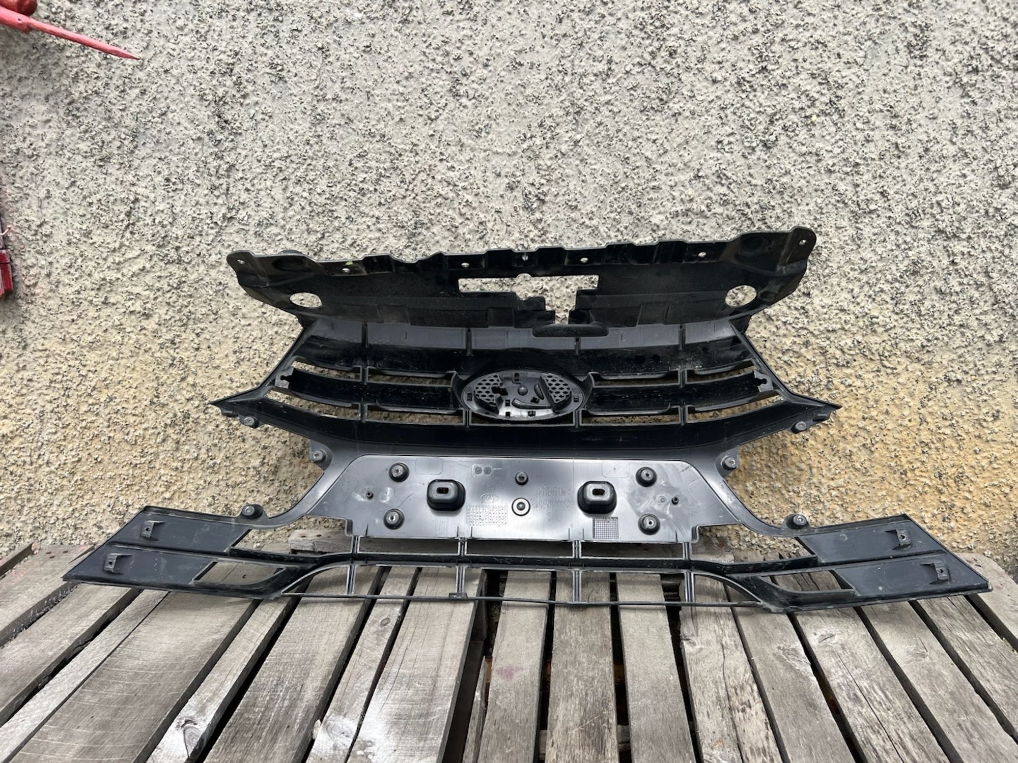 https://gcs.partsauto.market/rn-stockpro.appspot.com/thmbs/userImages/74b999aff9da8d5a09f9ff26dc196135/part/befeda9c-d191-4b44-8167-a60e2f23eb16_1747677566179.jpg