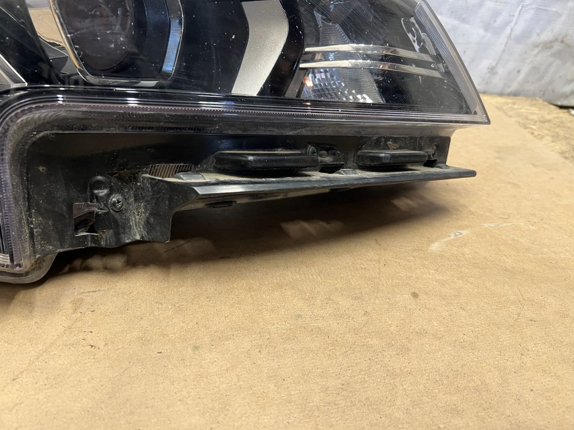 https://gcs.partsauto.market/rn-stockpro.appspot.com/thmbs/userImages/74b999aff9da8d5a09f9ff26dc196135/part/c04a7eb5-92ed-4374-808b-9cd081ffdbef_1747764657261.jpg