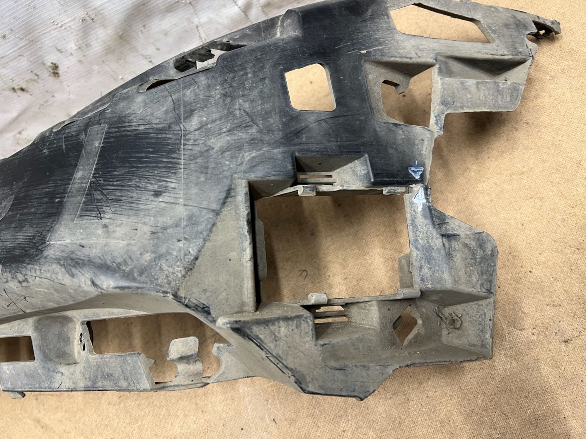 https://gcs.partsauto.market/rn-stockpro.appspot.com/thmbs/userImages/74b999aff9da8d5a09f9ff26dc196135/part/c24c6969-4dac-43ae-a37b-9465dab6bd01_1745256847859.jpg