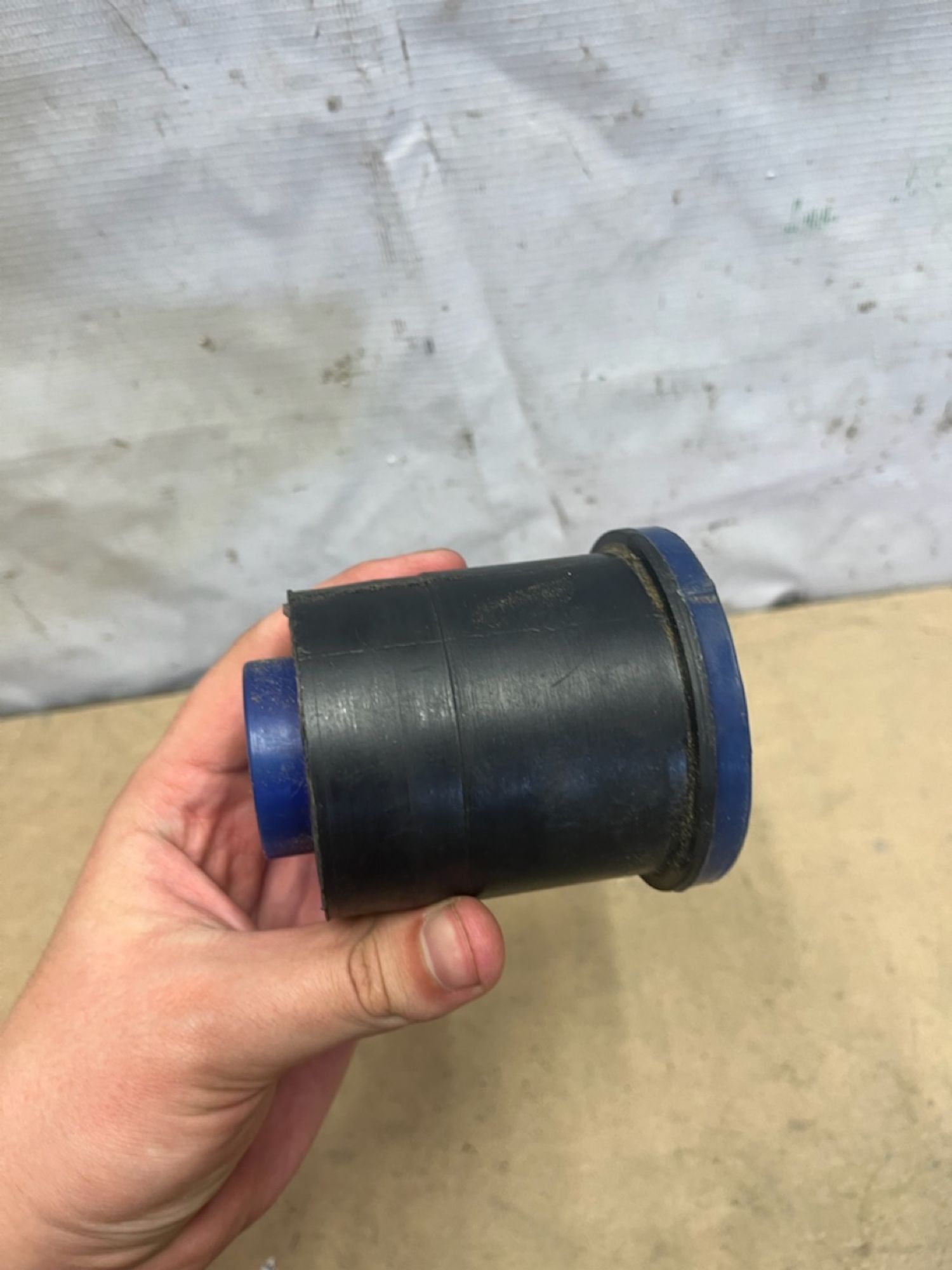 https://gcs.partsauto.market/rn-stockpro.appspot.com/thmbs/userImages/74b999aff9da8d5a09f9ff26dc196135/part/c25efaa4-db96-47e4-b0f5-52748aadc2fb_1750423517090.jpg