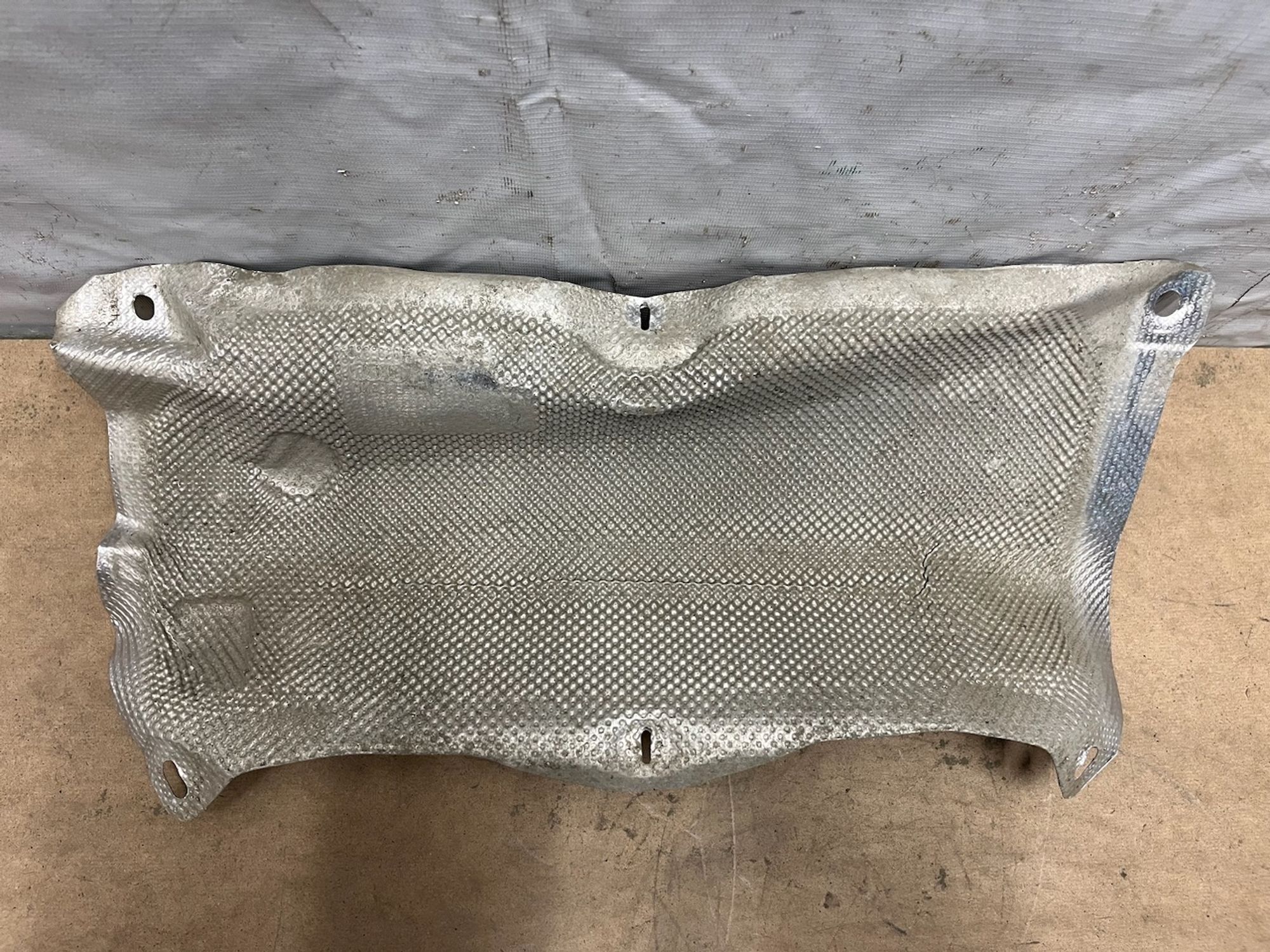 https://gcs.partsauto.market/rn-stockpro.appspot.com/thmbs/userImages/74b999aff9da8d5a09f9ff26dc196135/part/c29981da-4949-4883-88fe-4f22510bf0e5_1746007385892.jpg