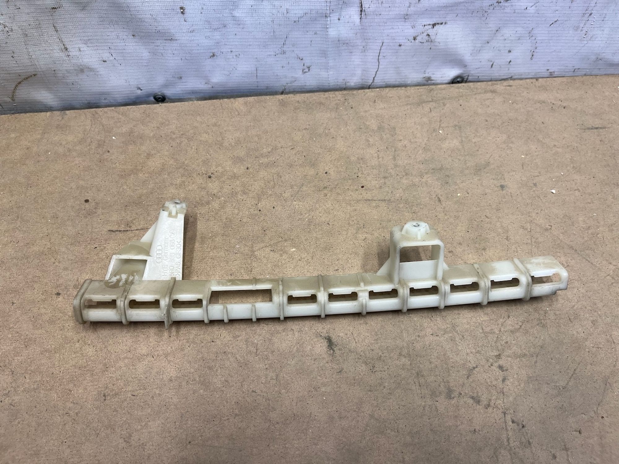 https://gcs.partsauto.market/rn-stockpro.appspot.com/thmbs/userImages/74b999aff9da8d5a09f9ff26dc196135/part/c5ddf65a-c3e1-4790-b6a6-499577a2122c_1750315250547.jpg