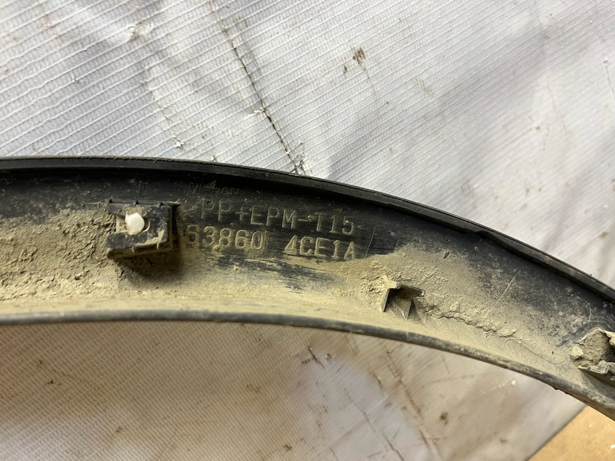 https://gcs.partsauto.market/rn-stockpro.appspot.com/thmbs/userImages/74b999aff9da8d5a09f9ff26dc196135/part/ca0908b0-4415-4dc6-8268-92b14c9cad68_1747226346152.jpg