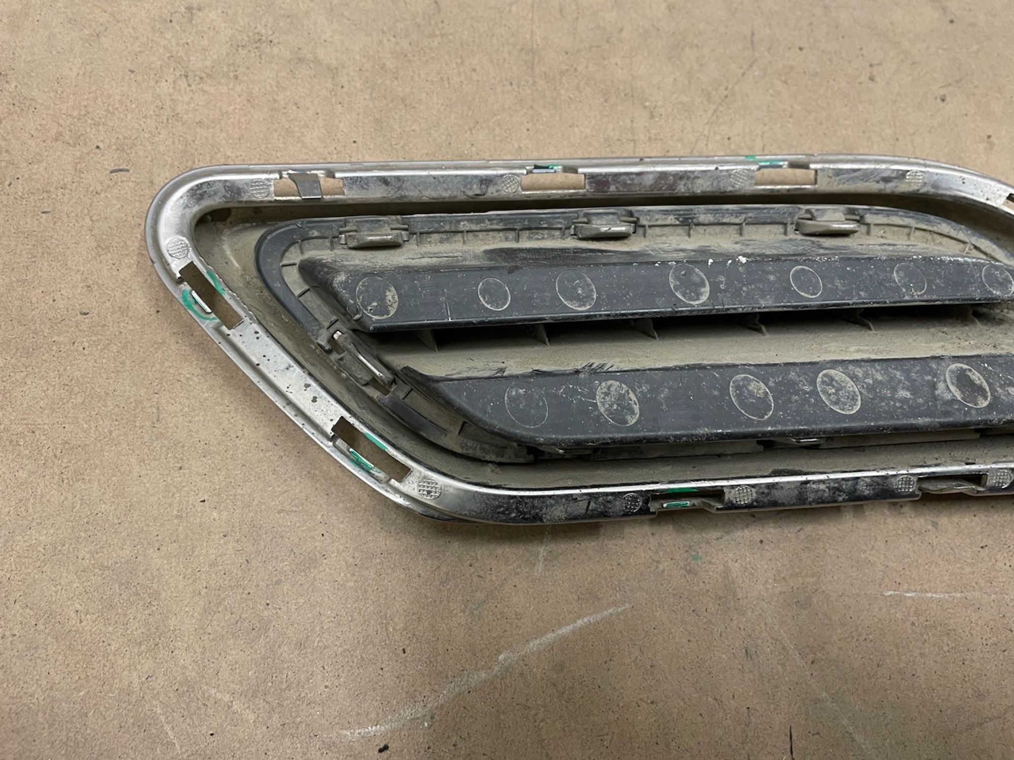 https://gcs.partsauto.market/rn-stockpro.appspot.com/thmbs/userImages/74b999aff9da8d5a09f9ff26dc196135/part/cae77fa4-cf45-4406-80f5-0a5a978f8476_1734170366164.jpg
