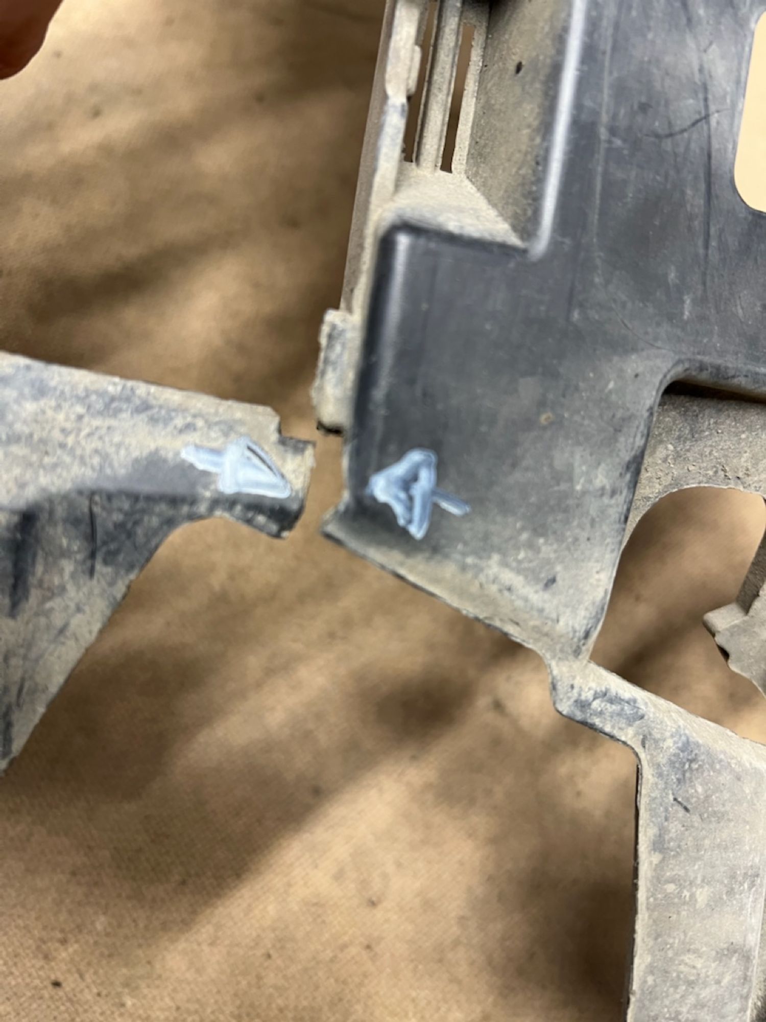 https://gcs.partsauto.market/rn-stockpro.appspot.com/thmbs/userImages/74b999aff9da8d5a09f9ff26dc196135/part/ce3d4bf3-bdc8-44c0-a0d7-1c7800e270cc_1745256839525.jpg
