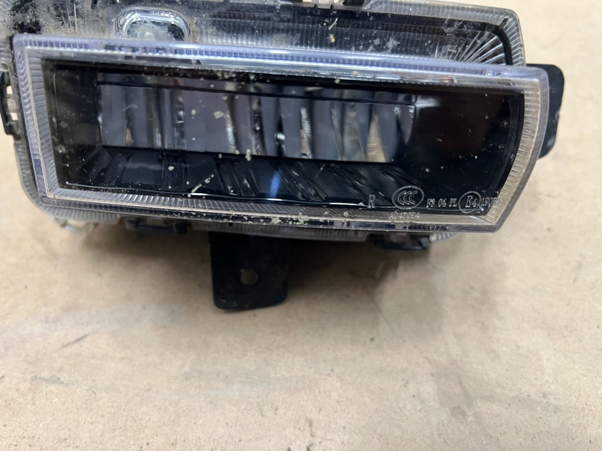 https://gcs.partsauto.market/rn-stockpro.appspot.com/thmbs/userImages/74b999aff9da8d5a09f9ff26dc196135/part/cf609c2e-0ce5-4133-9b8c-282d62d4149f_1743700672849.jpg