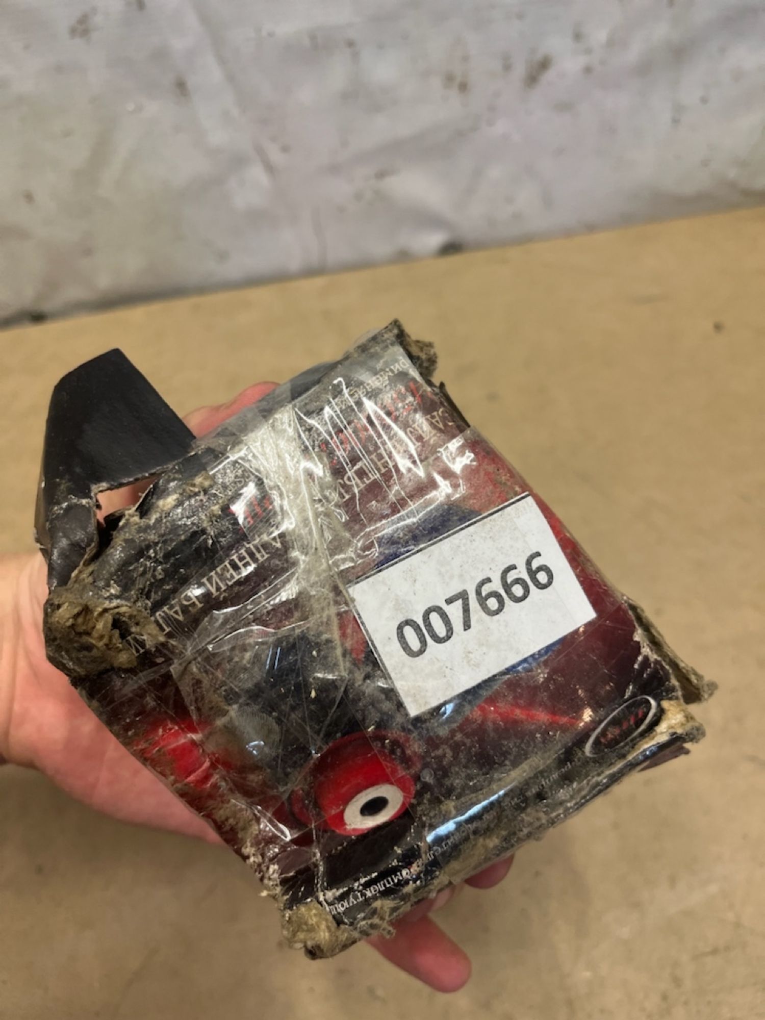 https://gcs.partsauto.market/rn-stockpro.appspot.com/thmbs/userImages/74b999aff9da8d5a09f9ff26dc196135/part/d468c782-6c77-4f63-9bd9-1d446503a774_1750423520192.jpg