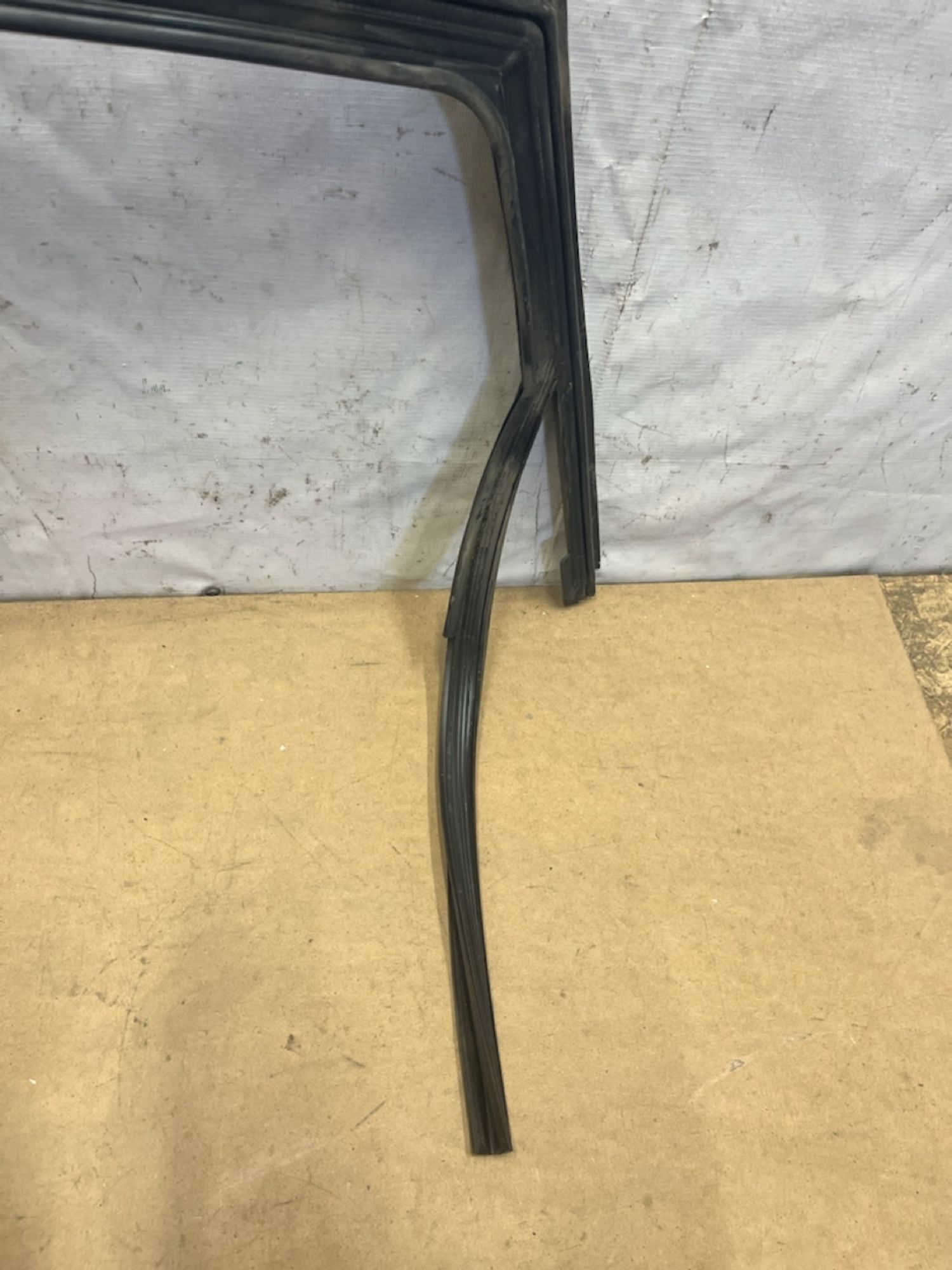 https://gcs.partsauto.market/rn-stockpro.appspot.com/thmbs/userImages/74b999aff9da8d5a09f9ff26dc196135/part/d4f9f507-7c01-4276-a817-43945db7a7dd_1750314231095.jpg