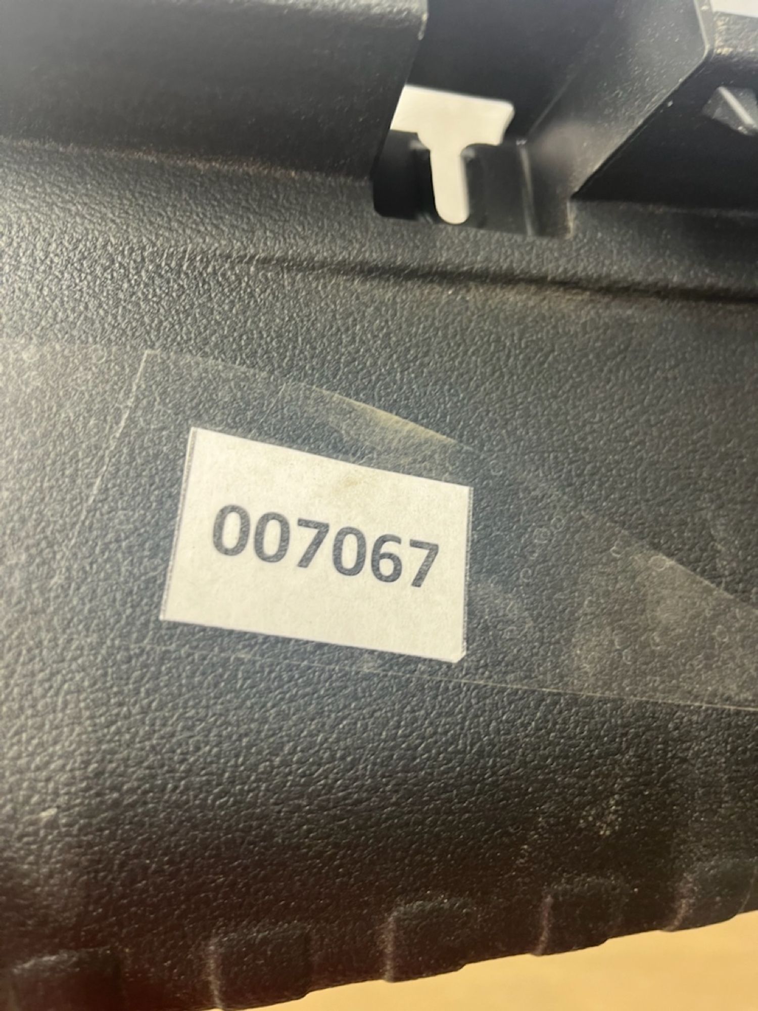 https://gcs.partsauto.market/rn-stockpro.appspot.com/thmbs/userImages/74b999aff9da8d5a09f9ff26dc196135/part/d655a2a7-a53a-40e1-8c19-6e3d945ffa93_1746180400762.jpg