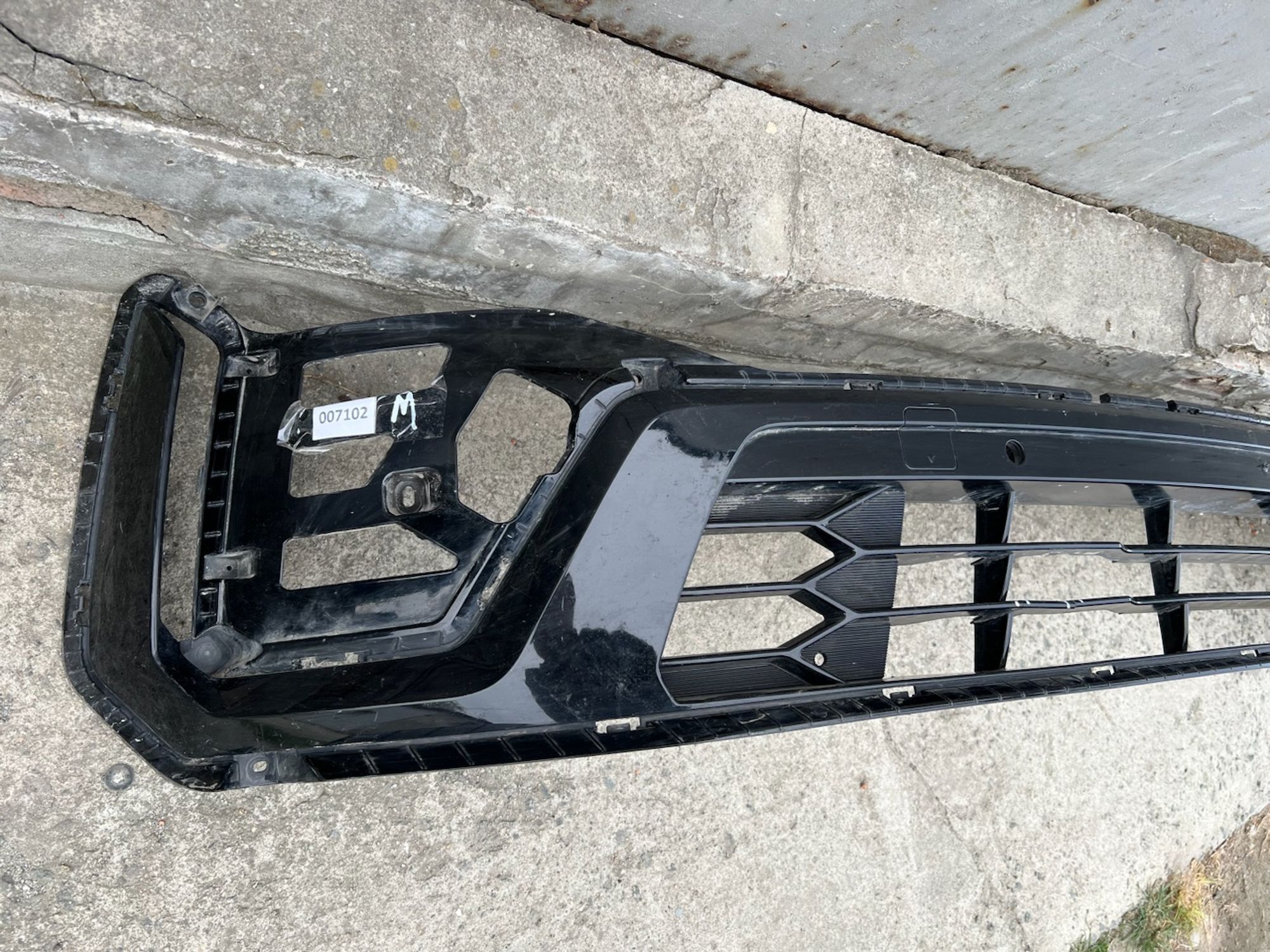 https://gcs.partsauto.market/rn-stockpro.appspot.com/thmbs/userImages/74b999aff9da8d5a09f9ff26dc196135/part/d8004de9-4f44-4183-98d0-50c29d96a65d_1746727541291.jpg