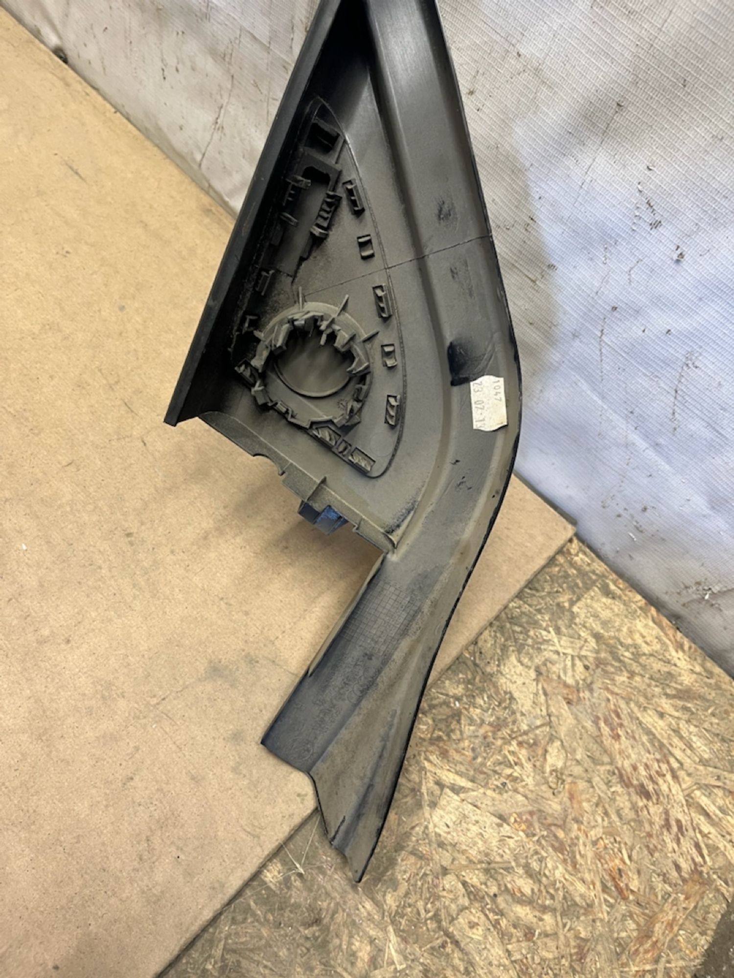 https://gcs.partsauto.market/rn-stockpro.appspot.com/thmbs/userImages/74b999aff9da8d5a09f9ff26dc196135/part/d82e5cb0-04d4-44d8-a293-ec6fa334a673_1750247952856.jpg