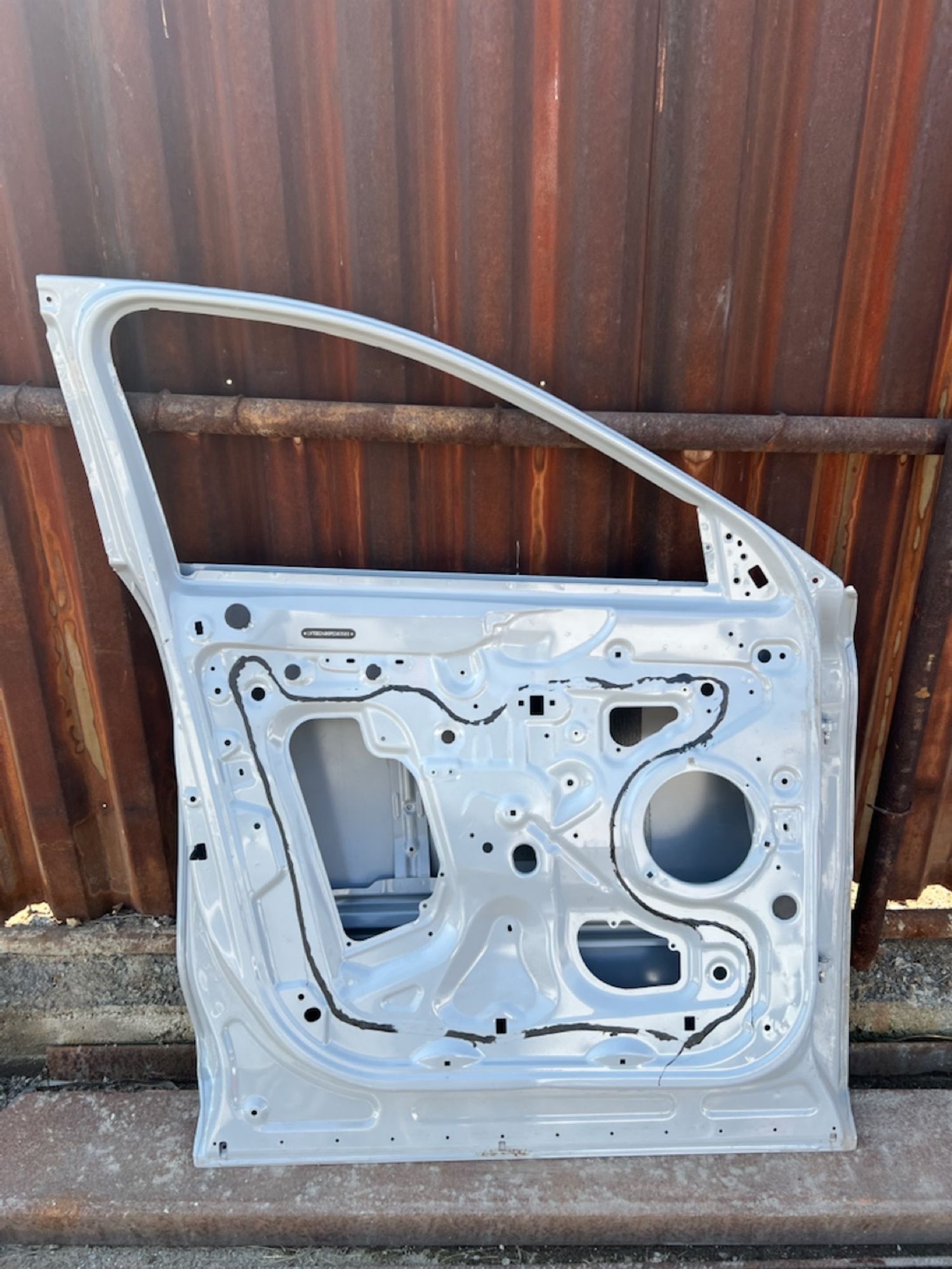 https://gcs.partsauto.market/rn-stockpro.appspot.com/thmbs/userImages/74b999aff9da8d5a09f9ff26dc196135/part/d8c06751-45dc-4665-a5e6-9e2fdbe3fbb0_1744044433912.jpg