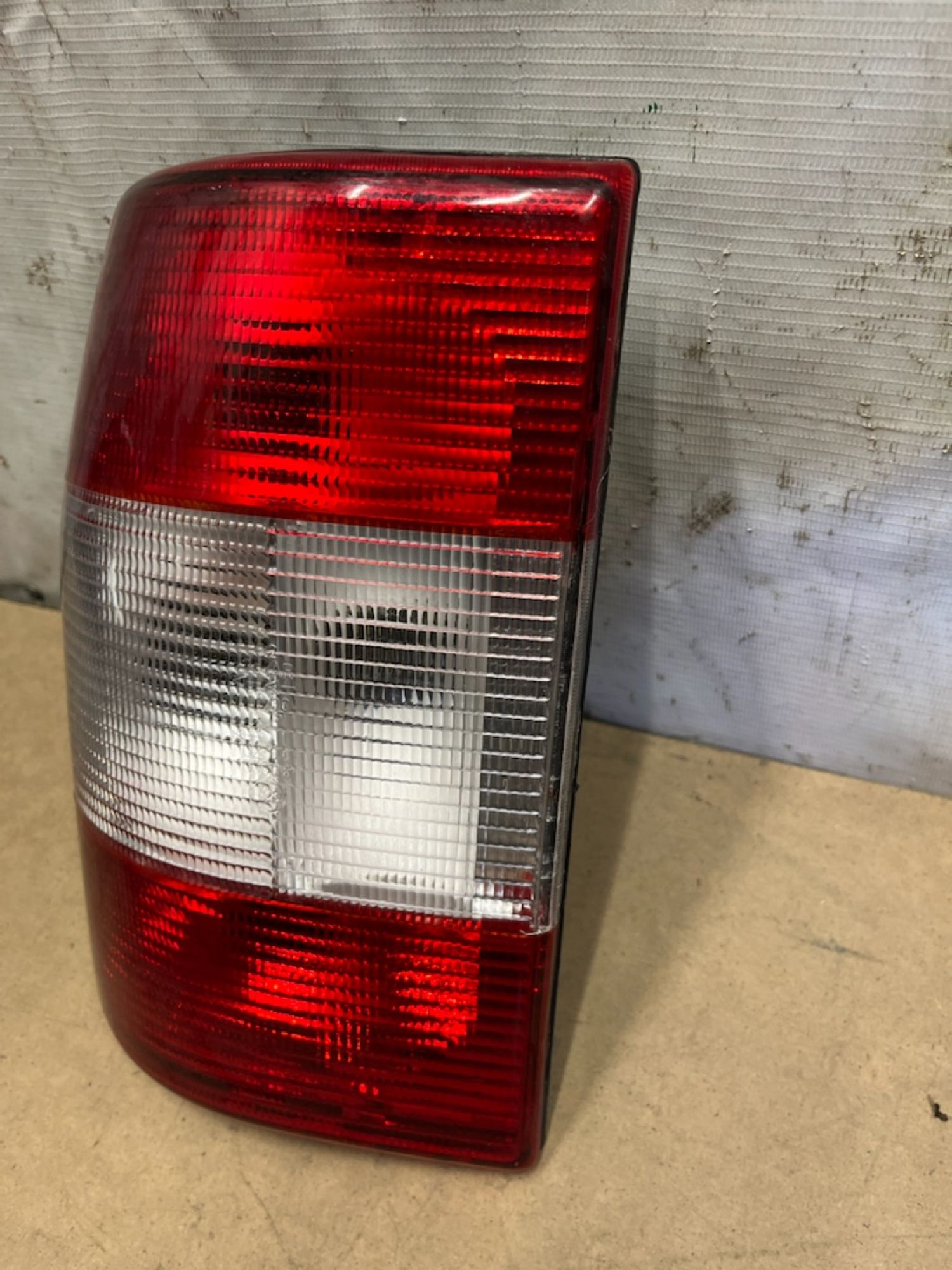 https://gcs.partsauto.market/rn-stockpro.appspot.com/thmbs/userImages/74b999aff9da8d5a09f9ff26dc196135/part/dbb5c152-d52a-4c0e-8673-bf9ae85ead98_1750330373848.jpg