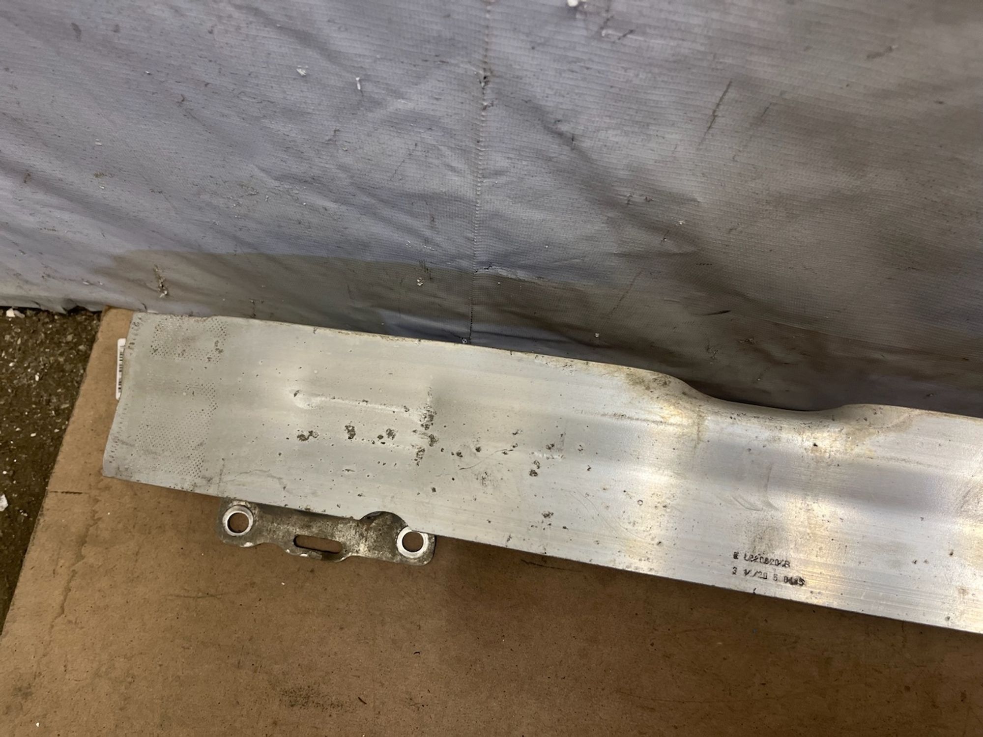 https://gcs.partsauto.market/rn-stockpro.appspot.com/thmbs/userImages/74b999aff9da8d5a09f9ff26dc196135/part/dc0ef261-cd09-4431-8d62-44ab47d87ded_1745307776976.jpg