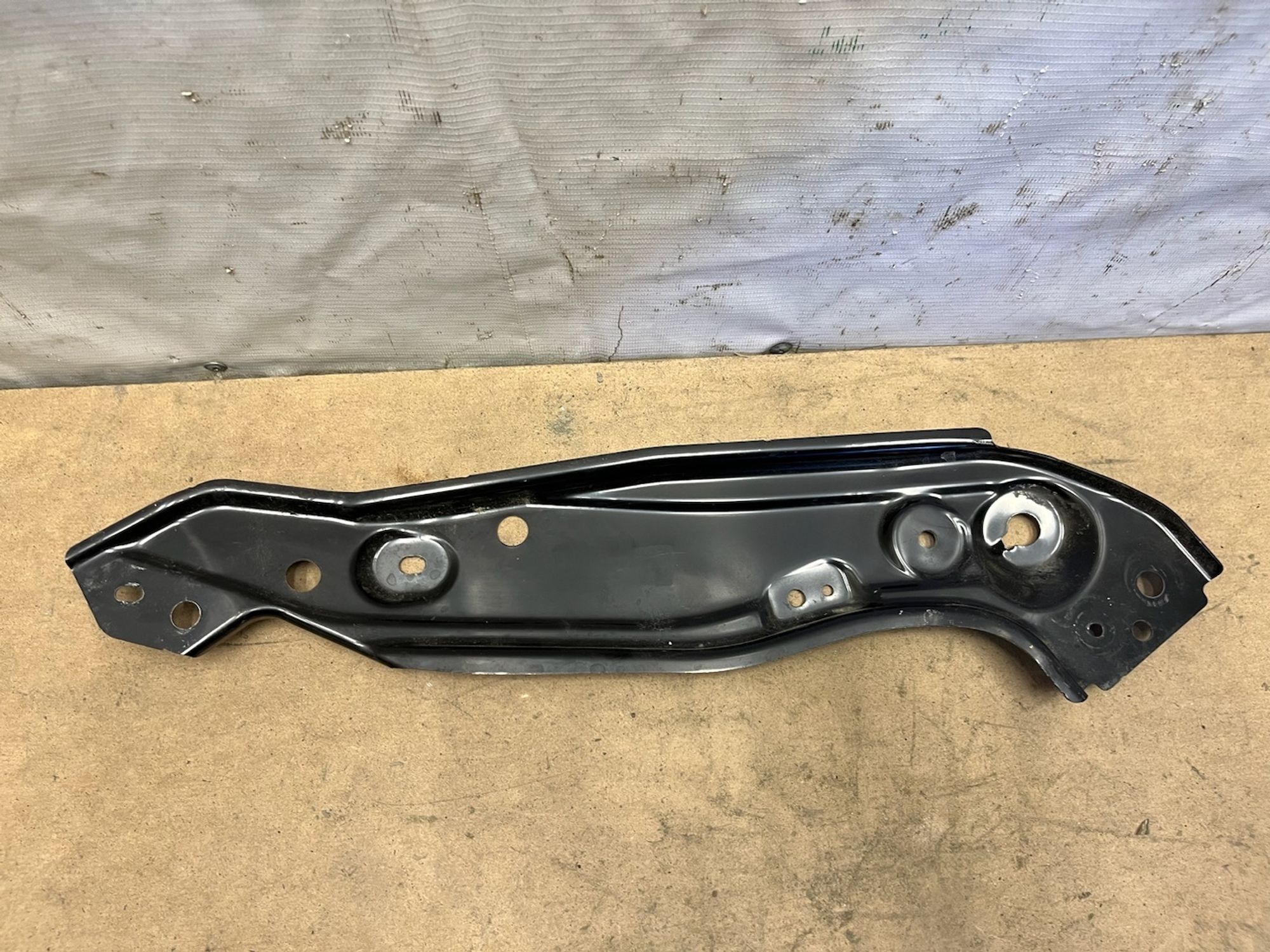 https://gcs.partsauto.market/rn-stockpro.appspot.com/thmbs/userImages/74b999aff9da8d5a09f9ff26dc196135/part/dcaa745c-a89f-4578-8c88-3ebb244c8ef8_1748419604414.jpg