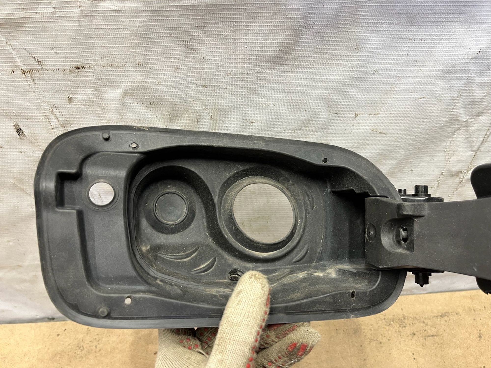 https://gcs.partsauto.market/rn-stockpro.appspot.com/thmbs/userImages/74b999aff9da8d5a09f9ff26dc196135/part/dd3e04f1-17a1-4cae-856a-921f4c1dd336_1746015579398.jpg