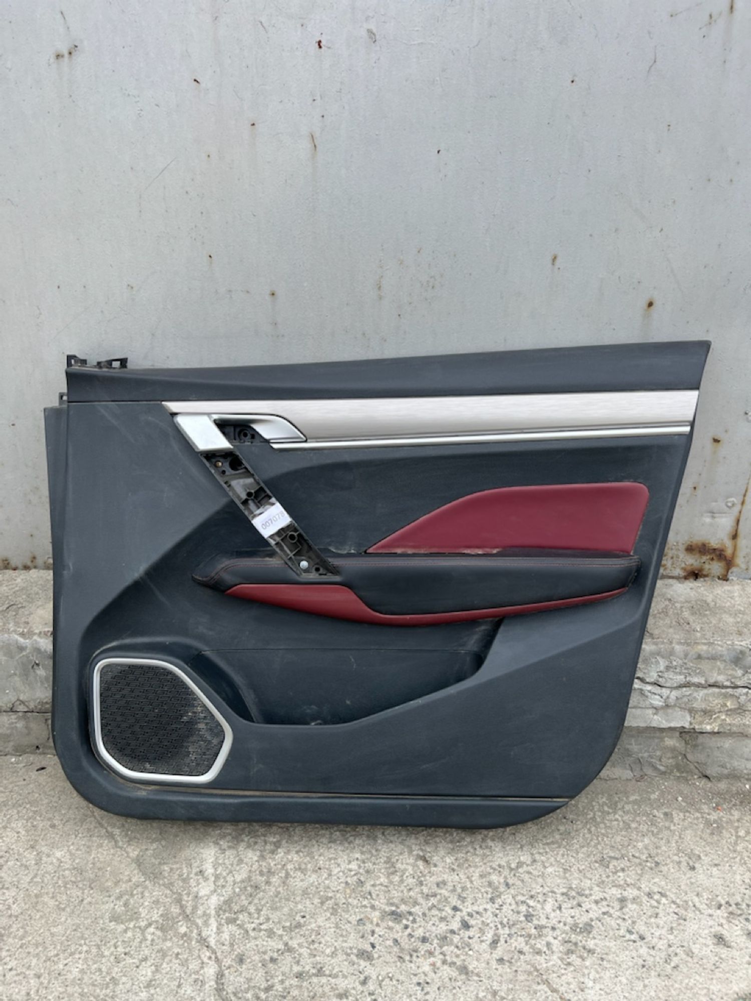 https://gcs.partsauto.market/rn-stockpro.appspot.com/thmbs/userImages/74b999aff9da8d5a09f9ff26dc196135/part/df8f7a05-26c1-4089-9c9b-ebb37536ab36_1746726603677.jpg