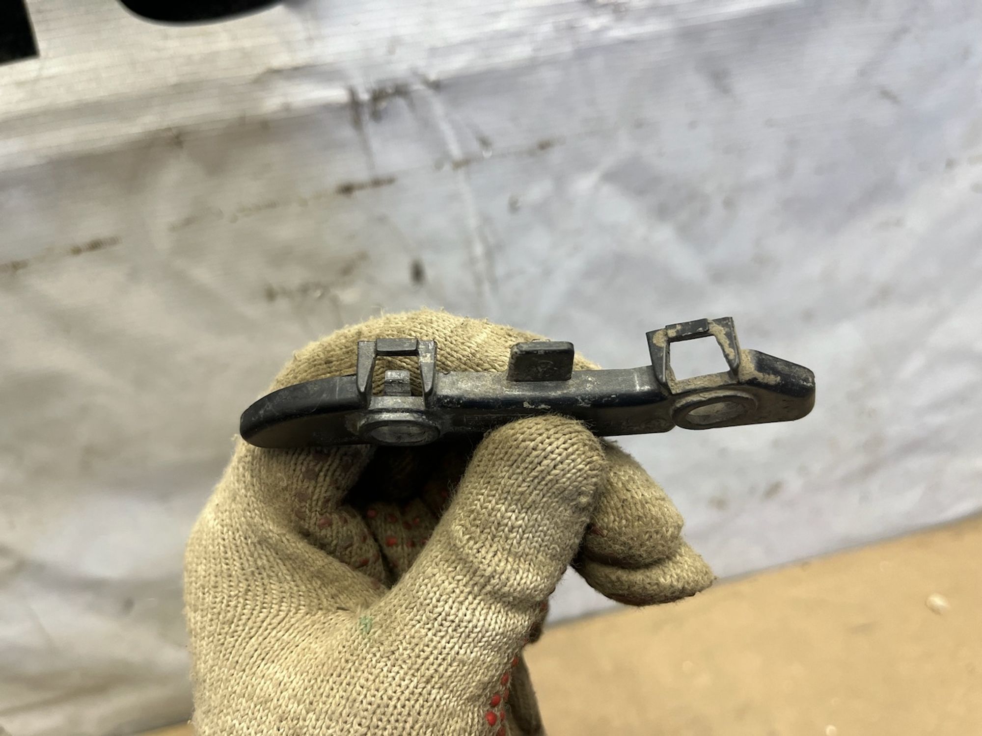 https://gcs.partsauto.market/rn-stockpro.appspot.com/thmbs/userImages/74b999aff9da8d5a09f9ff26dc196135/part/e13f5f25-54a2-4170-bad7-3e3fa76d2dac_1750325677066.jpg