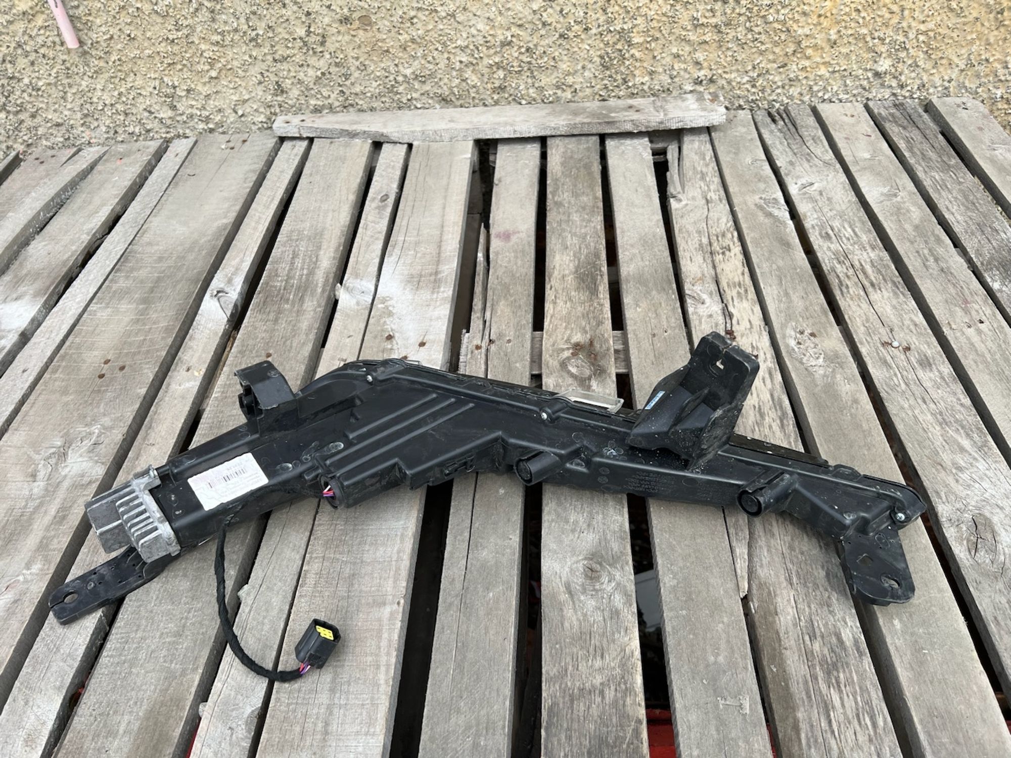 https://gcs.partsauto.market/rn-stockpro.appspot.com/thmbs/userImages/74b999aff9da8d5a09f9ff26dc196135/part/e1f31f88-2415-4eaf-81de-586ab2fef6c8_1746727665527.jpg