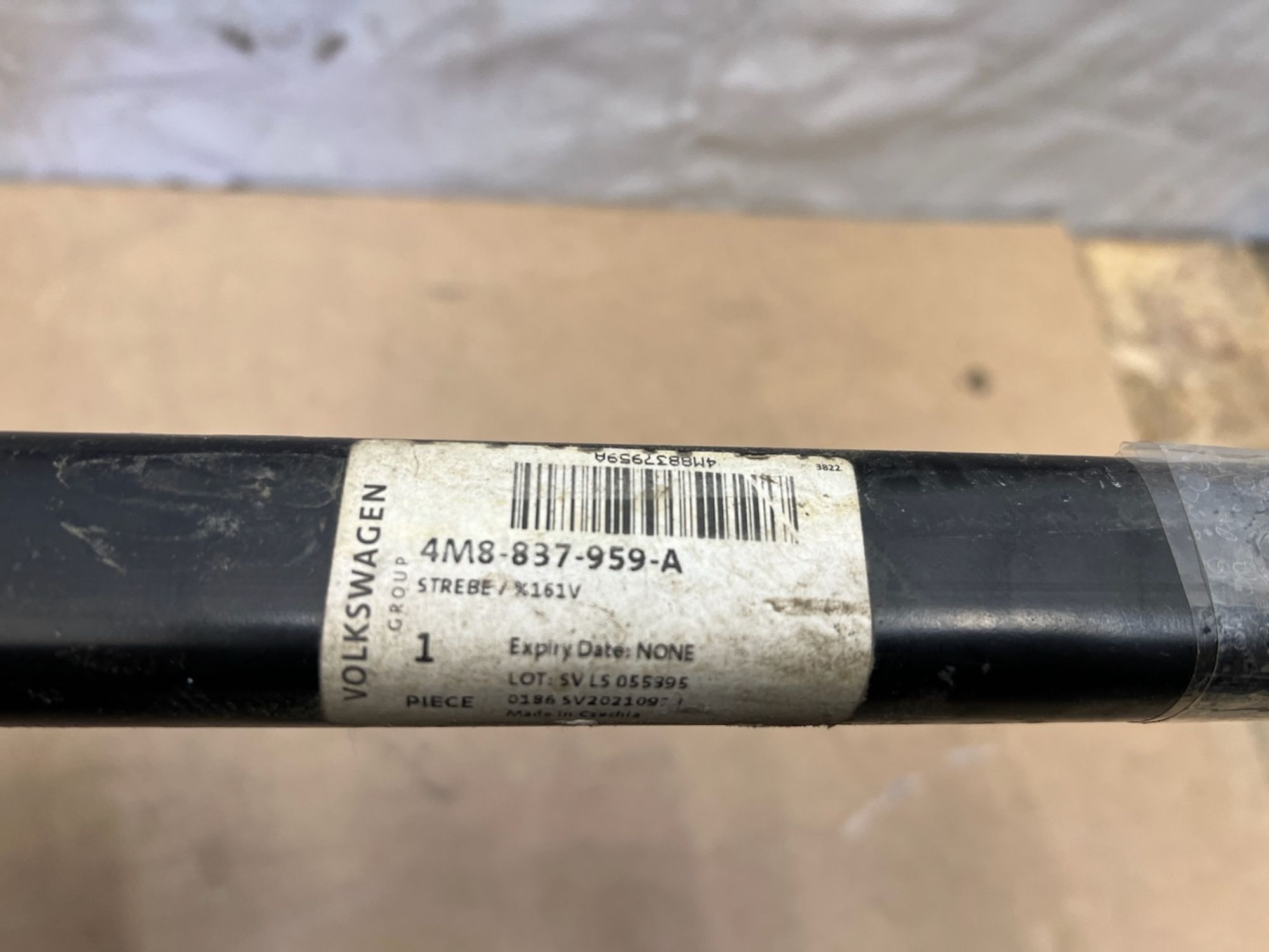 https://gcs.partsauto.market/rn-stockpro.appspot.com/thmbs/userImages/74b999aff9da8d5a09f9ff26dc196135/part/e2485e8a-bc4d-4ff7-bb1f-279b413ff9e6_1743872450297.jpg