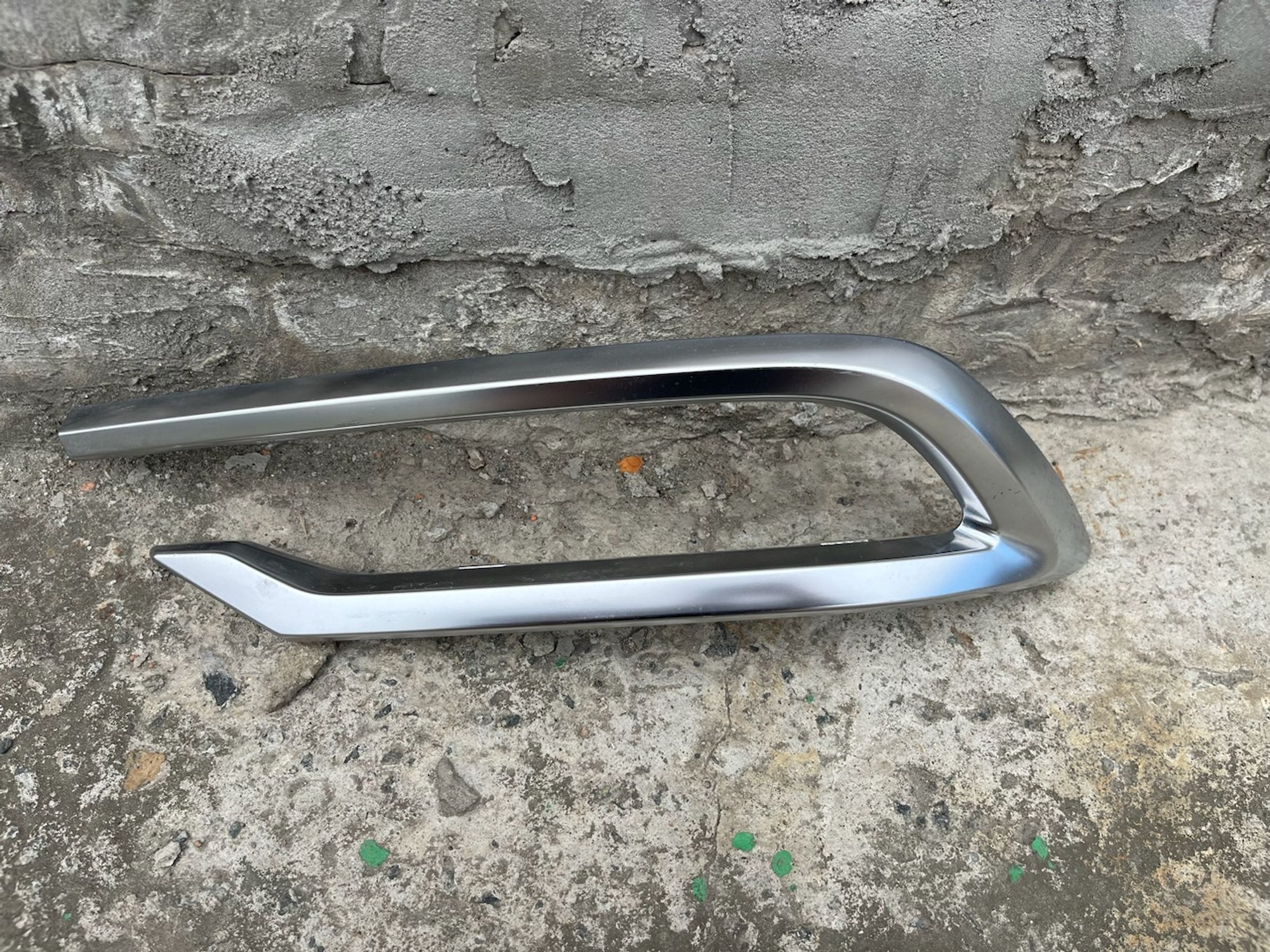 https://gcs.partsauto.market/rn-stockpro.appspot.com/thmbs/userImages/74b999aff9da8d5a09f9ff26dc196135/part/e43694ea-b1ad-404d-b306-173eb326e351_1749547366192.jpg