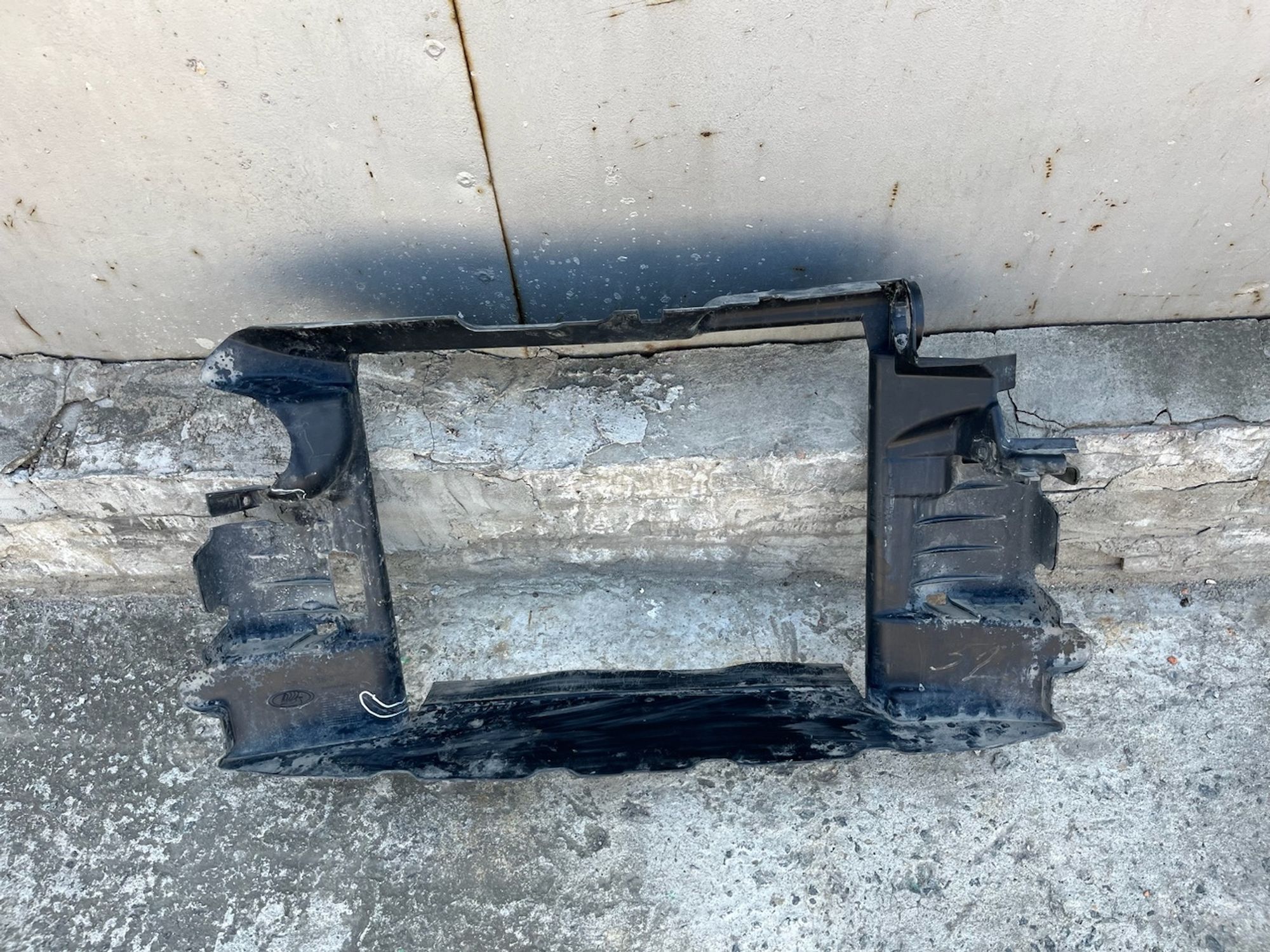 https://gcs.partsauto.market/rn-stockpro.appspot.com/thmbs/userImages/74b999aff9da8d5a09f9ff26dc196135/part/e43b6d80-73d7-46c5-9539-e74bc14e56d8_1749034987008.jpg