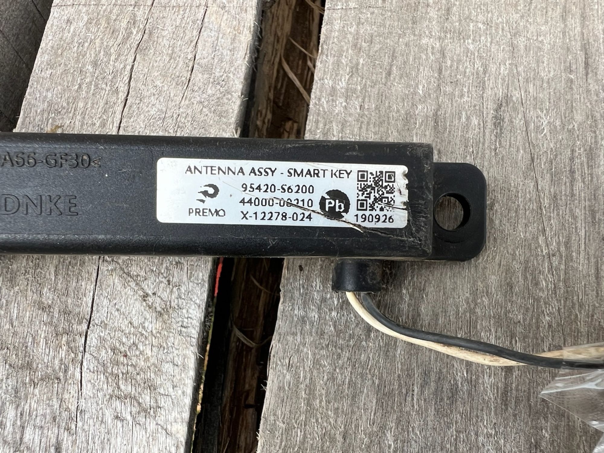 https://gcs.partsauto.market/rn-stockpro.appspot.com/thmbs/userImages/74b999aff9da8d5a09f9ff26dc196135/part/e5c73cc5-8793-4047-9af8-80b19ac86bbe_1750442029611.jpg