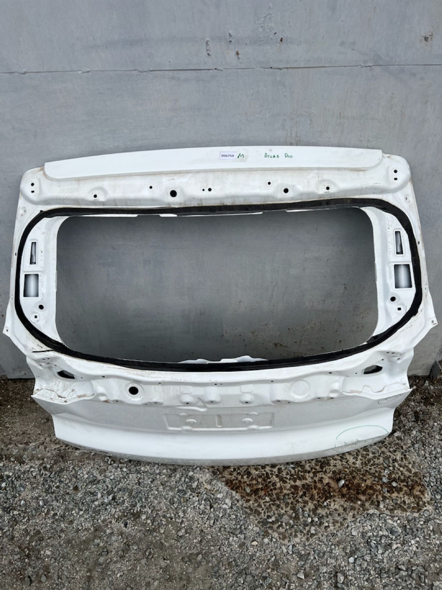 https://gcs.partsauto.market/rn-stockpro.appspot.com/thmbs/userImages/74b999aff9da8d5a09f9ff26dc196135/part/e640839c-e474-4e50-9ad9-444aaab402b4_1744823768271.jpg