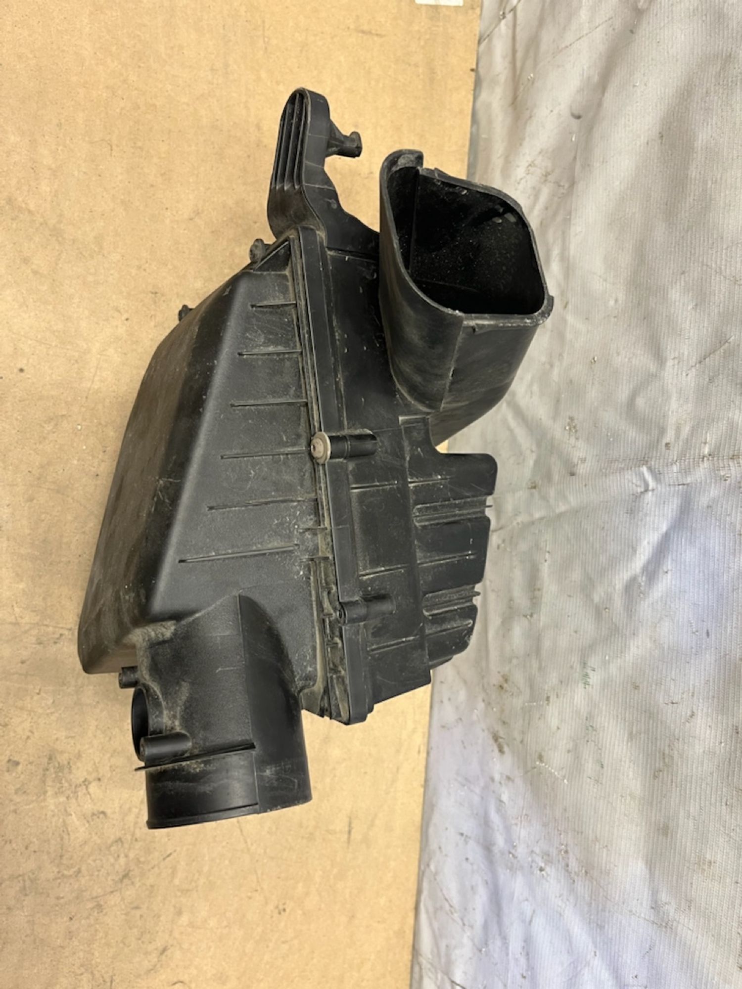 https://gcs.partsauto.market/rn-stockpro.appspot.com/thmbs/userImages/74b999aff9da8d5a09f9ff26dc196135/part/e8870306-7acf-410d-890a-553bda59ef79_1748428803268.jpg