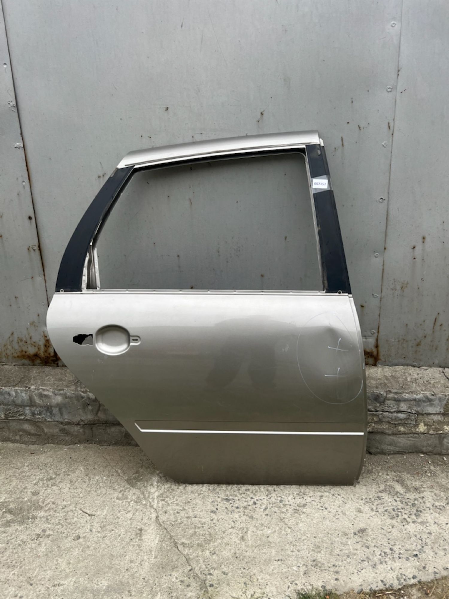 https://gcs.partsauto.market/rn-stockpro.appspot.com/thmbs/userImages/74b999aff9da8d5a09f9ff26dc196135/part/ea928740-b8a6-4ba9-98d4-ee851e787378_1747673034489.jpg