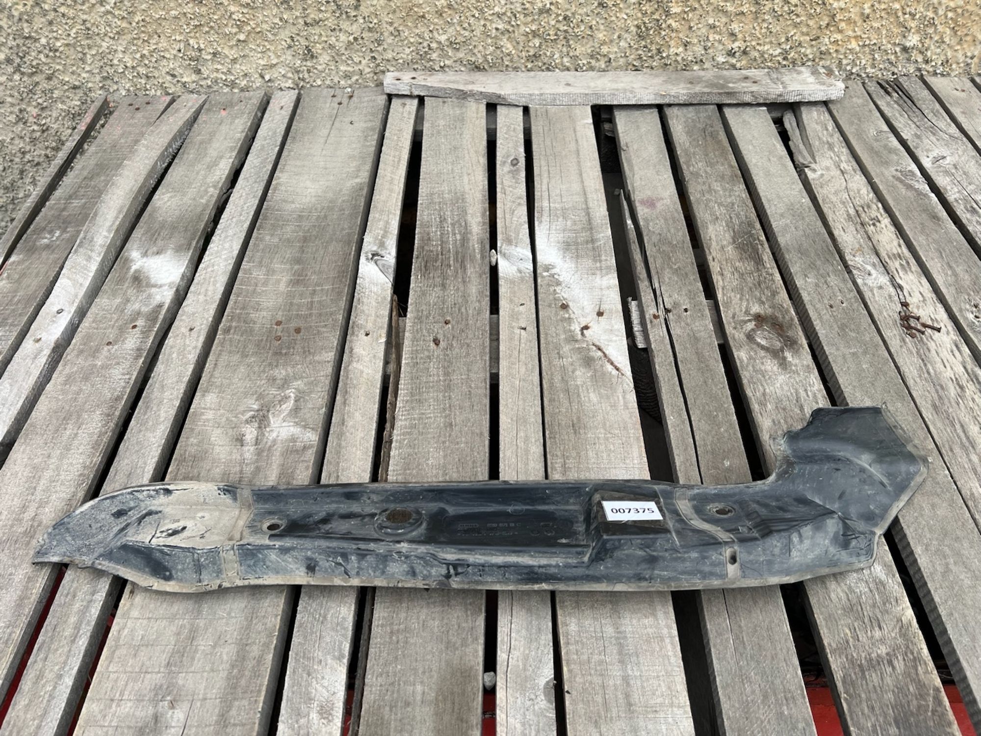 https://gcs.partsauto.market/rn-stockpro.appspot.com/thmbs/userImages/74b999aff9da8d5a09f9ff26dc196135/part/eae30d4e-8fb6-4e90-a4ca-402282457010_1747676776694.jpg