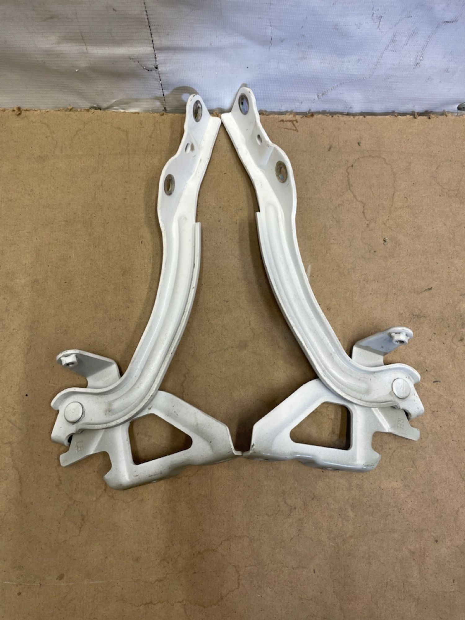 https://gcs.partsauto.market/rn-stockpro.appspot.com/thmbs/userImages/74b999aff9da8d5a09f9ff26dc196135/part/ecc3b172-4a44-48ac-8f7f-d9f7b541ec7d_1740651811505.jpg