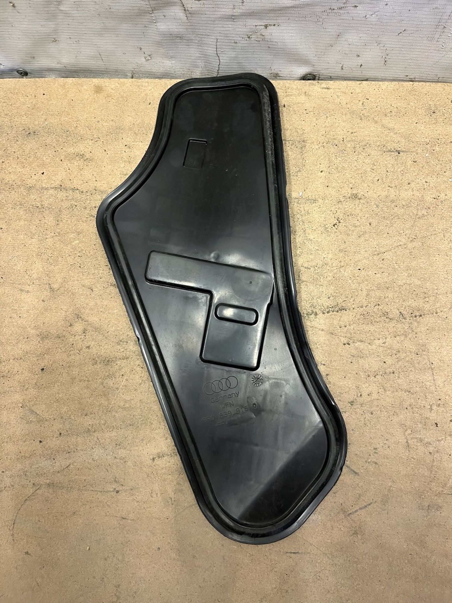 https://gcs.partsauto.market/rn-stockpro.appspot.com/thmbs/userImages/74b999aff9da8d5a09f9ff26dc196135/part/ecfa216f-c492-4d01-90e2-ce7bc9dbcee0_1747048821037.jpg