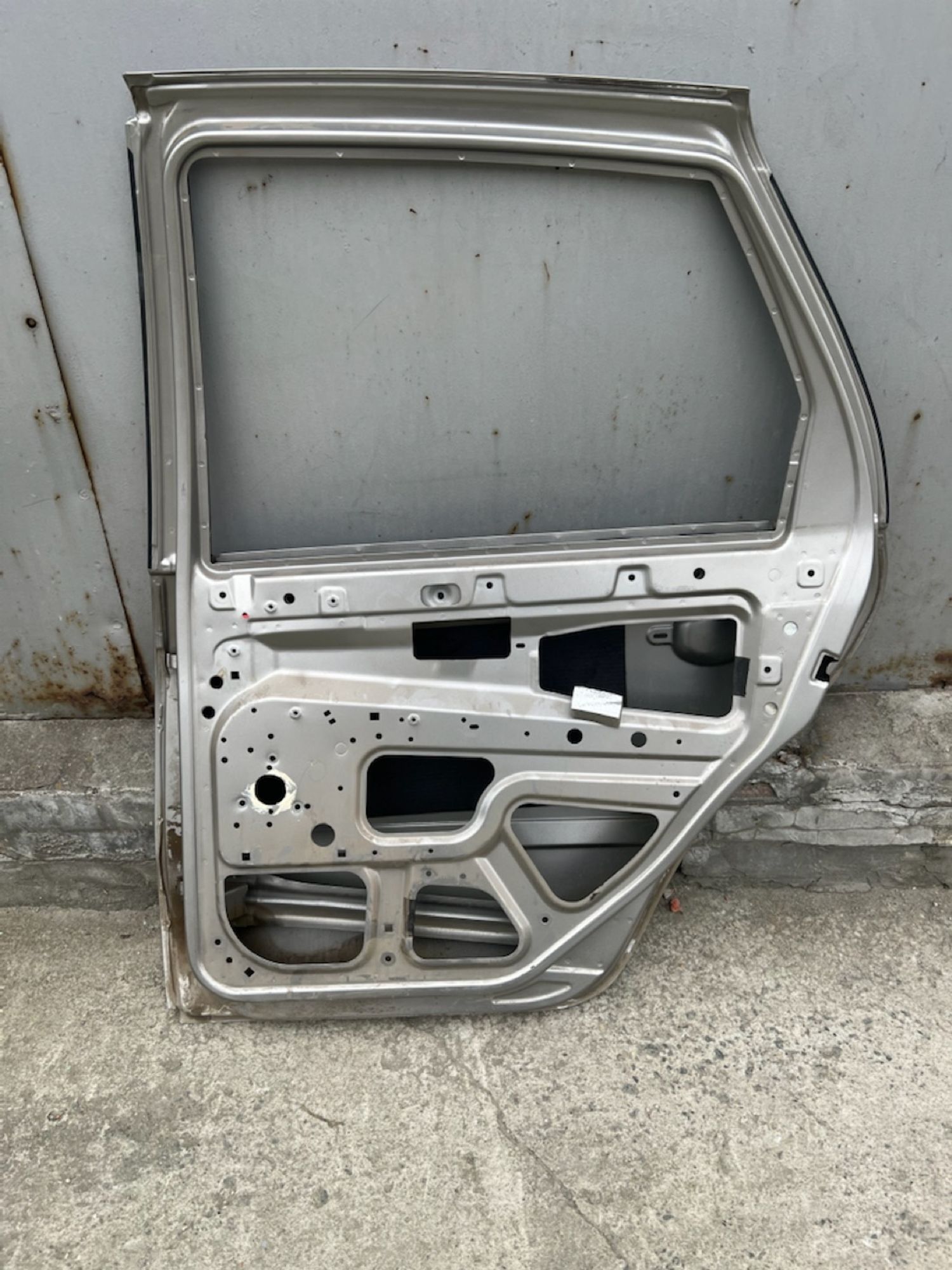 https://gcs.partsauto.market/rn-stockpro.appspot.com/thmbs/userImages/74b999aff9da8d5a09f9ff26dc196135/part/ed037f75-3fa1-4053-ae88-c5b865511966_1747673052821.jpg