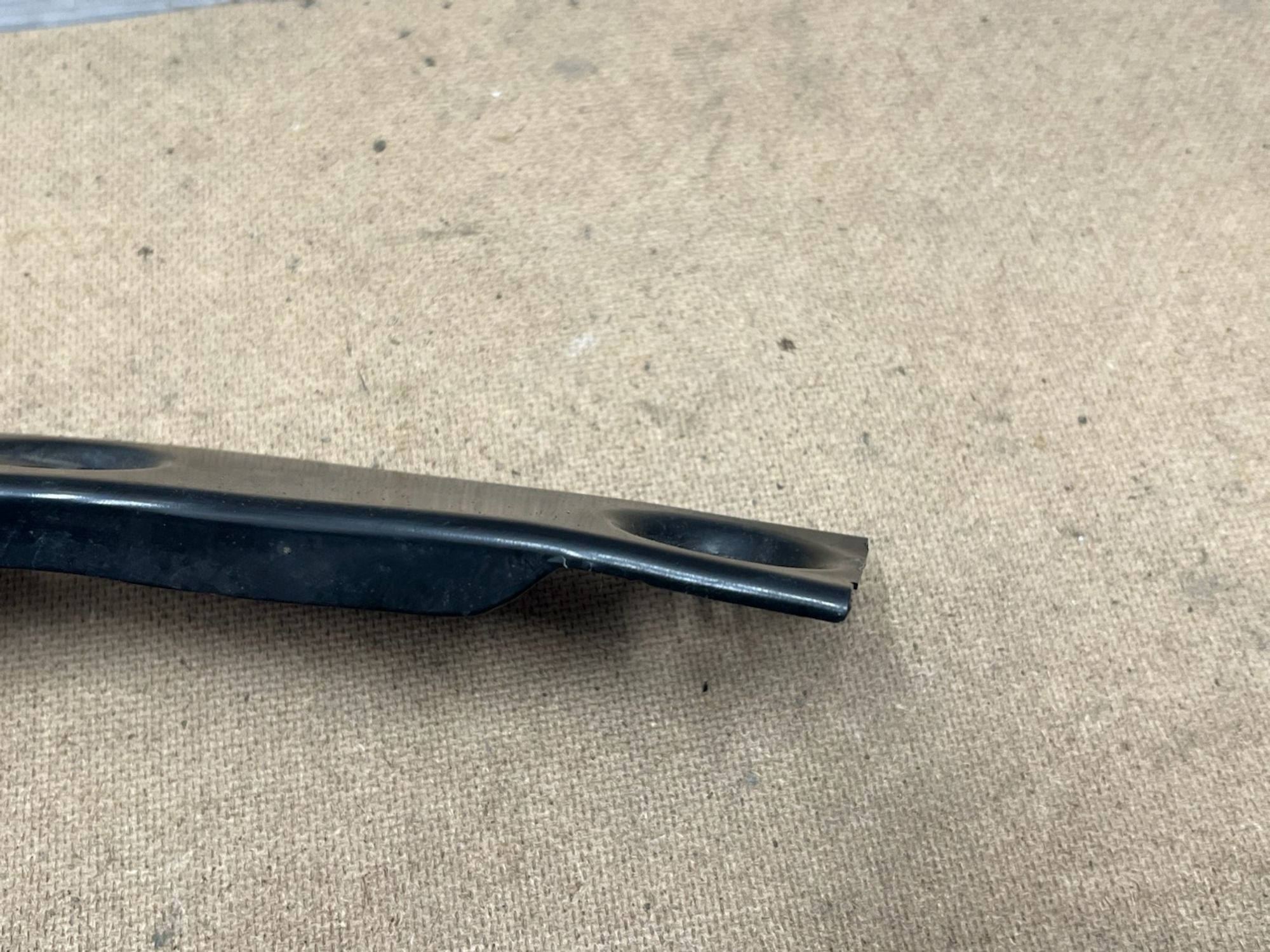 https://gcs.partsauto.market/rn-stockpro.appspot.com/thmbs/userImages/74b999aff9da8d5a09f9ff26dc196135/part/ed3b093b-1647-4c09-a656-ea233a735e84_1745255728497.jpg