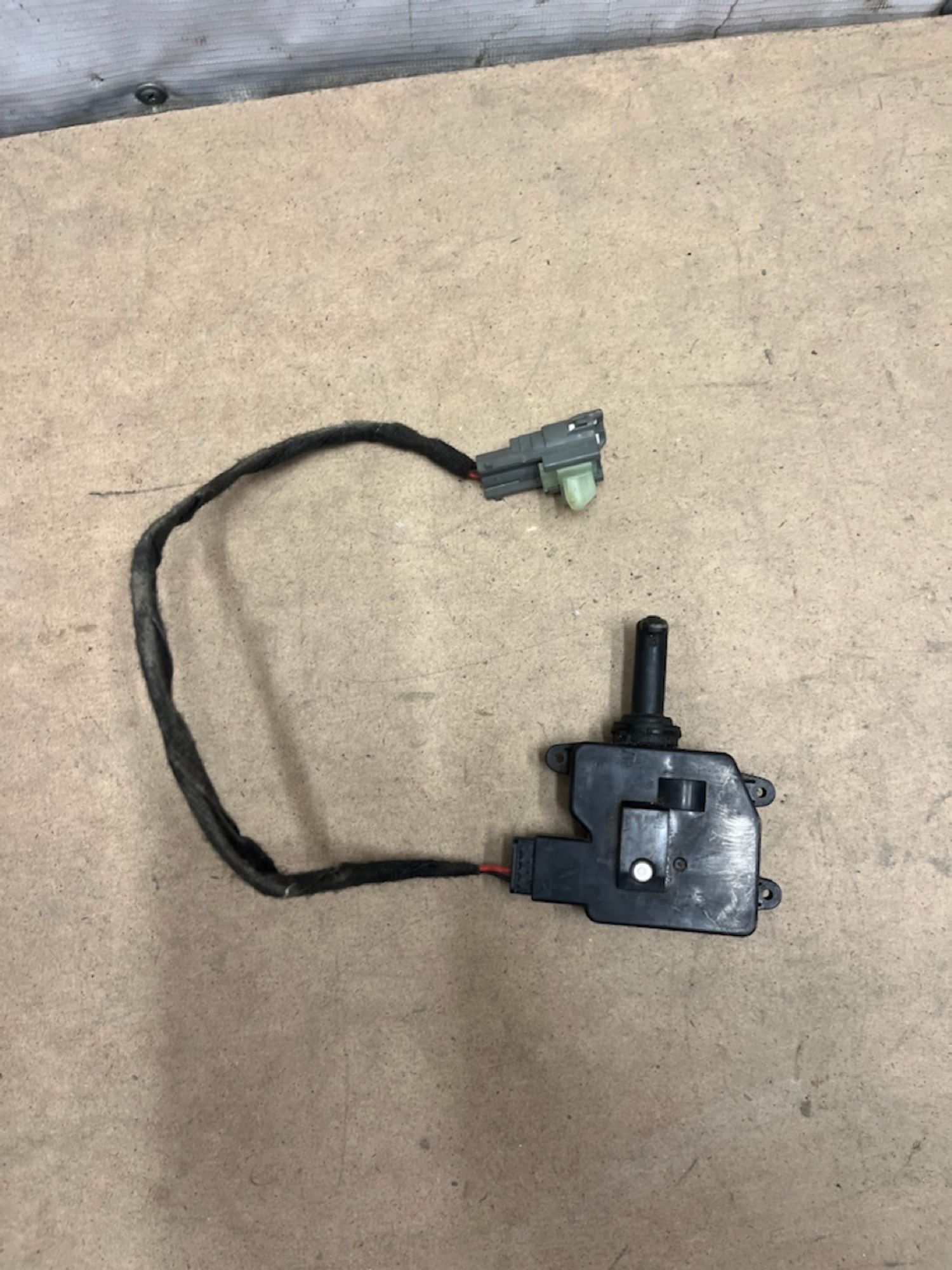 https://gcs.partsauto.market/rn-stockpro.appspot.com/thmbs/userImages/74b999aff9da8d5a09f9ff26dc196135/part/ee4993ce-72a8-44e9-9bba-f161c28b94ec_1750336372444.jpg