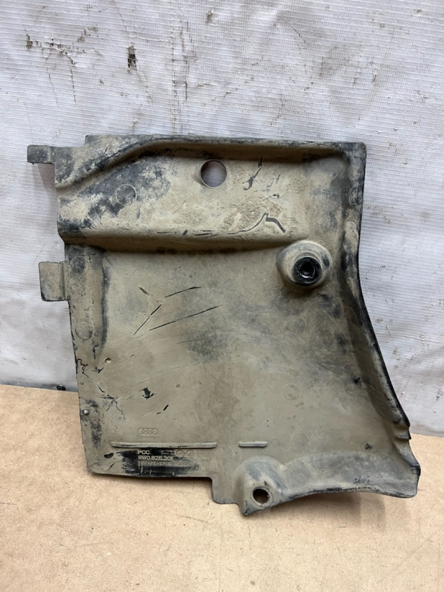 https://gcs.partsauto.market/rn-stockpro.appspot.com/thmbs/userImages/74b999aff9da8d5a09f9ff26dc196135/part/f132410d-6337-446c-8444-54cc5e9ad496_1744364115339.jpg