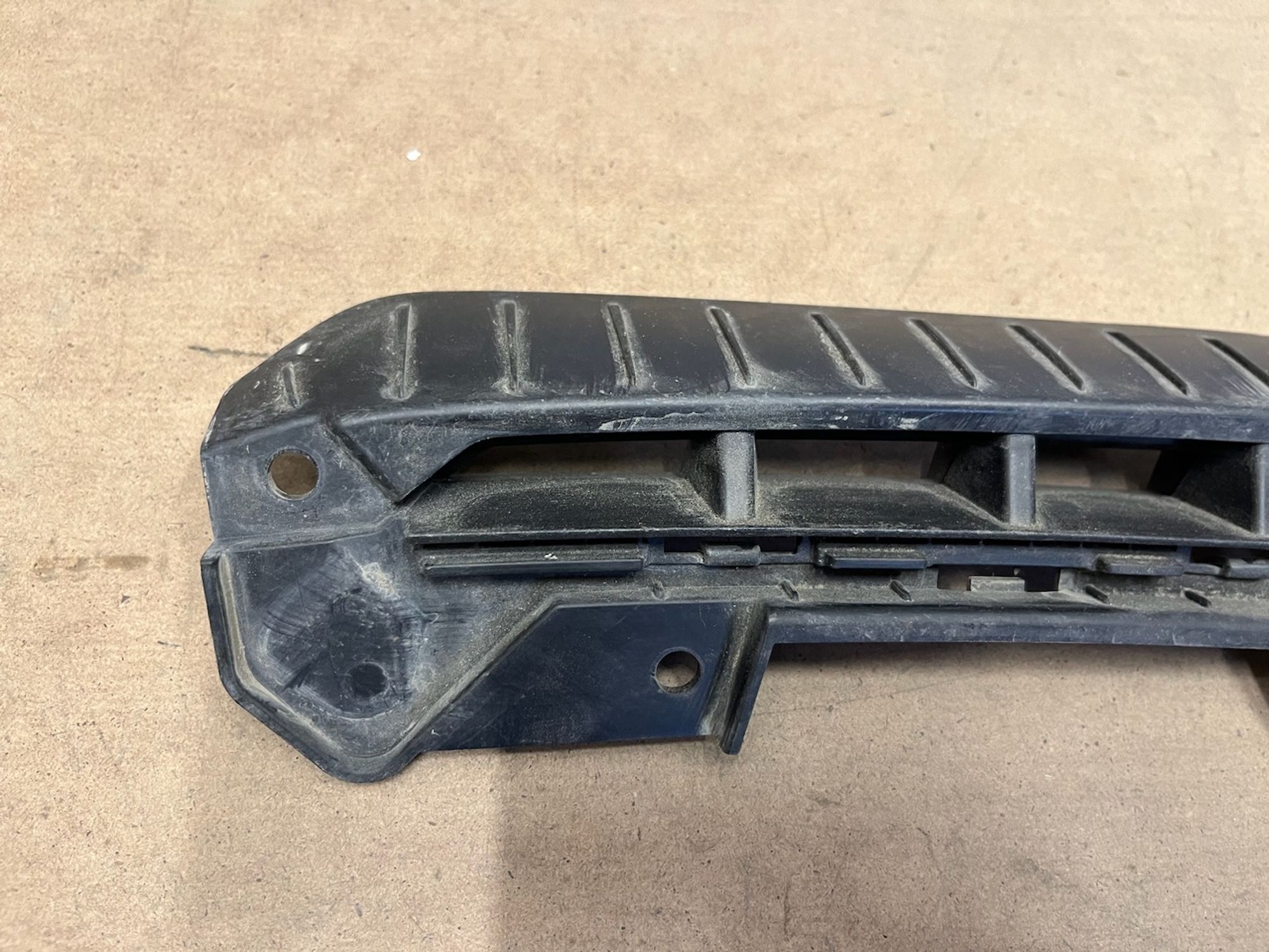 https://gcs.partsauto.market/rn-stockpro.appspot.com/thmbs/userImages/74b999aff9da8d5a09f9ff26dc196135/part/f1750d18-c6c2-47ba-be1b-a9ae01b10346_1749207536708.jpg
