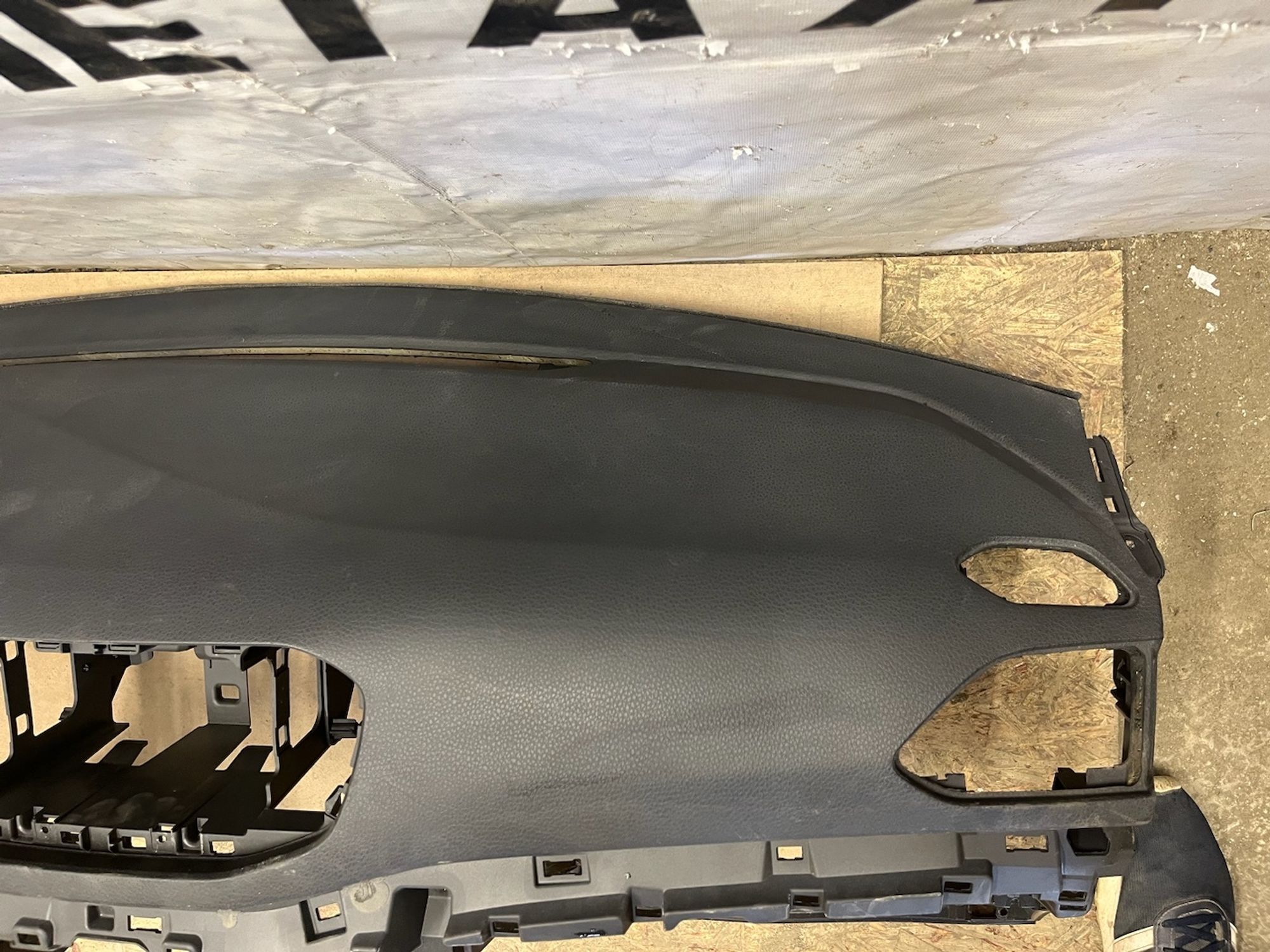 https://gcs.partsauto.market/rn-stockpro.appspot.com/thmbs/userImages/74b999aff9da8d5a09f9ff26dc196135/part/f44089a4-9920-4e7d-a582-f956e305a7fc_1750247262854.jpg