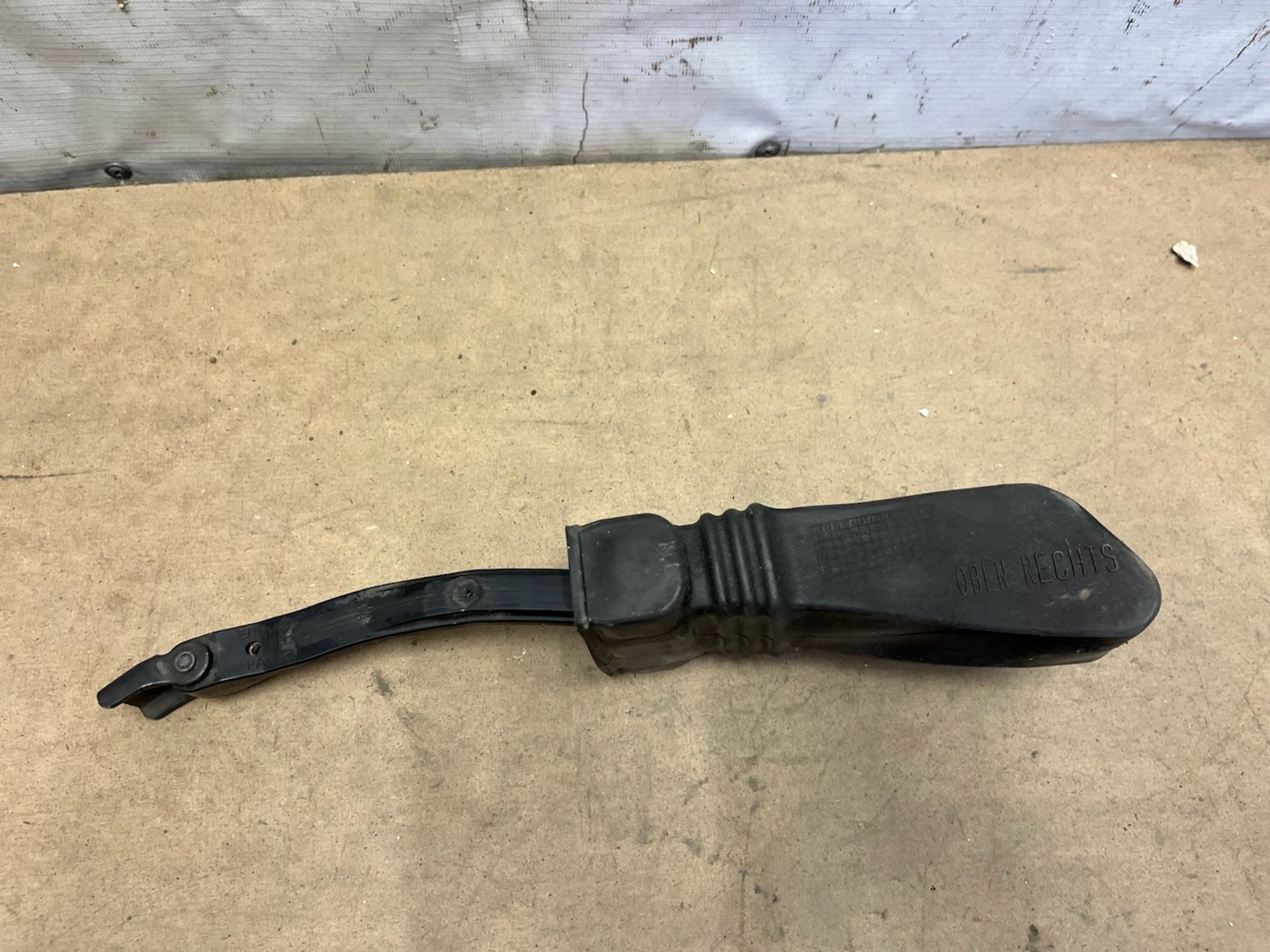 https://gcs.partsauto.market/rn-stockpro.appspot.com/thmbs/userImages/74b999aff9da8d5a09f9ff26dc196135/part/f5ae1eda-b53a-4cf8-aedf-f18b861493f5_1750315553966.jpg