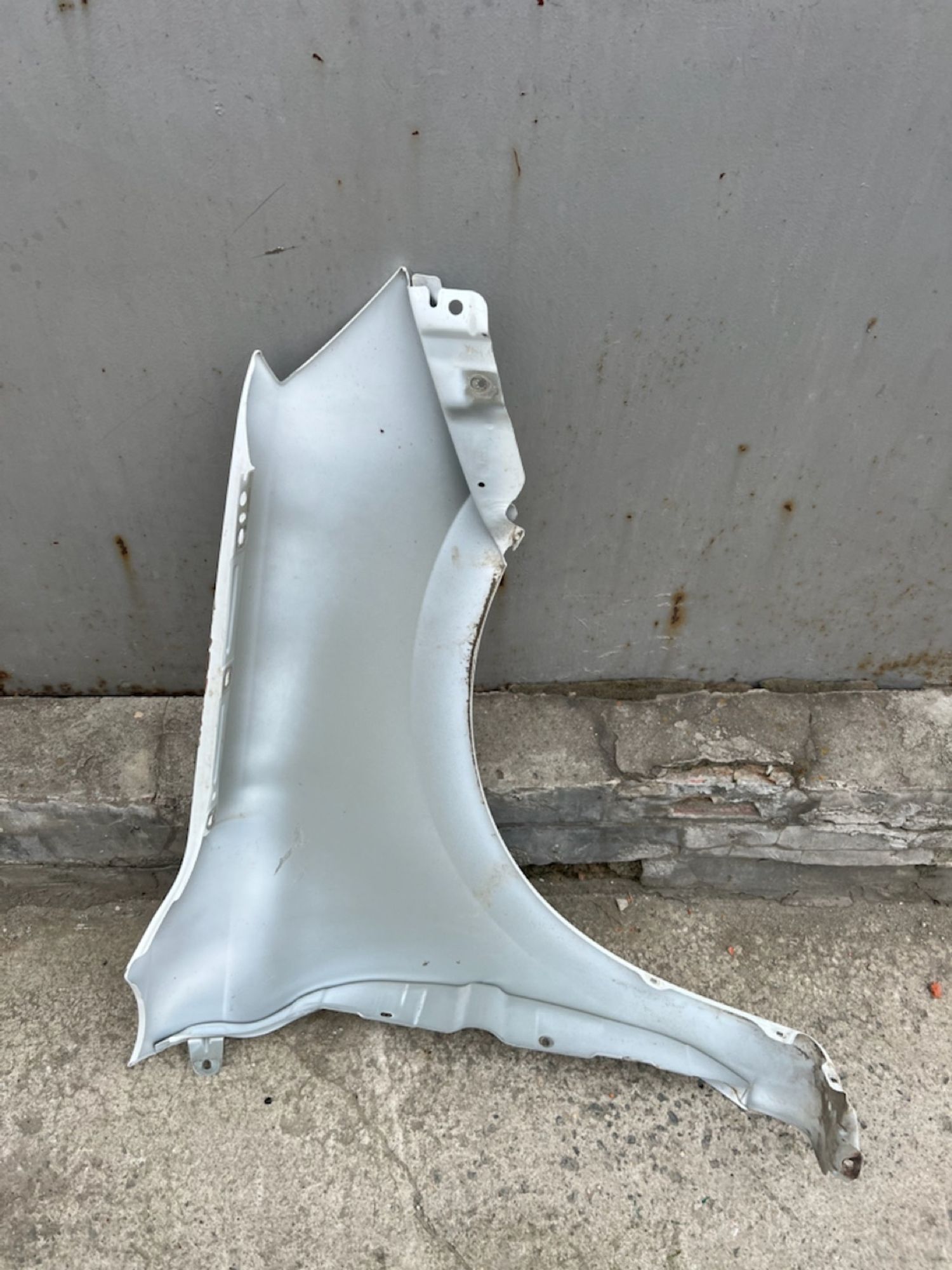 https://gcs.partsauto.market/rn-stockpro.appspot.com/thmbs/userImages/74b999aff9da8d5a09f9ff26dc196135/part/f66b5f0b-abd7-46c0-b91a-14a5e5d44ecf_1747674120925.jpg