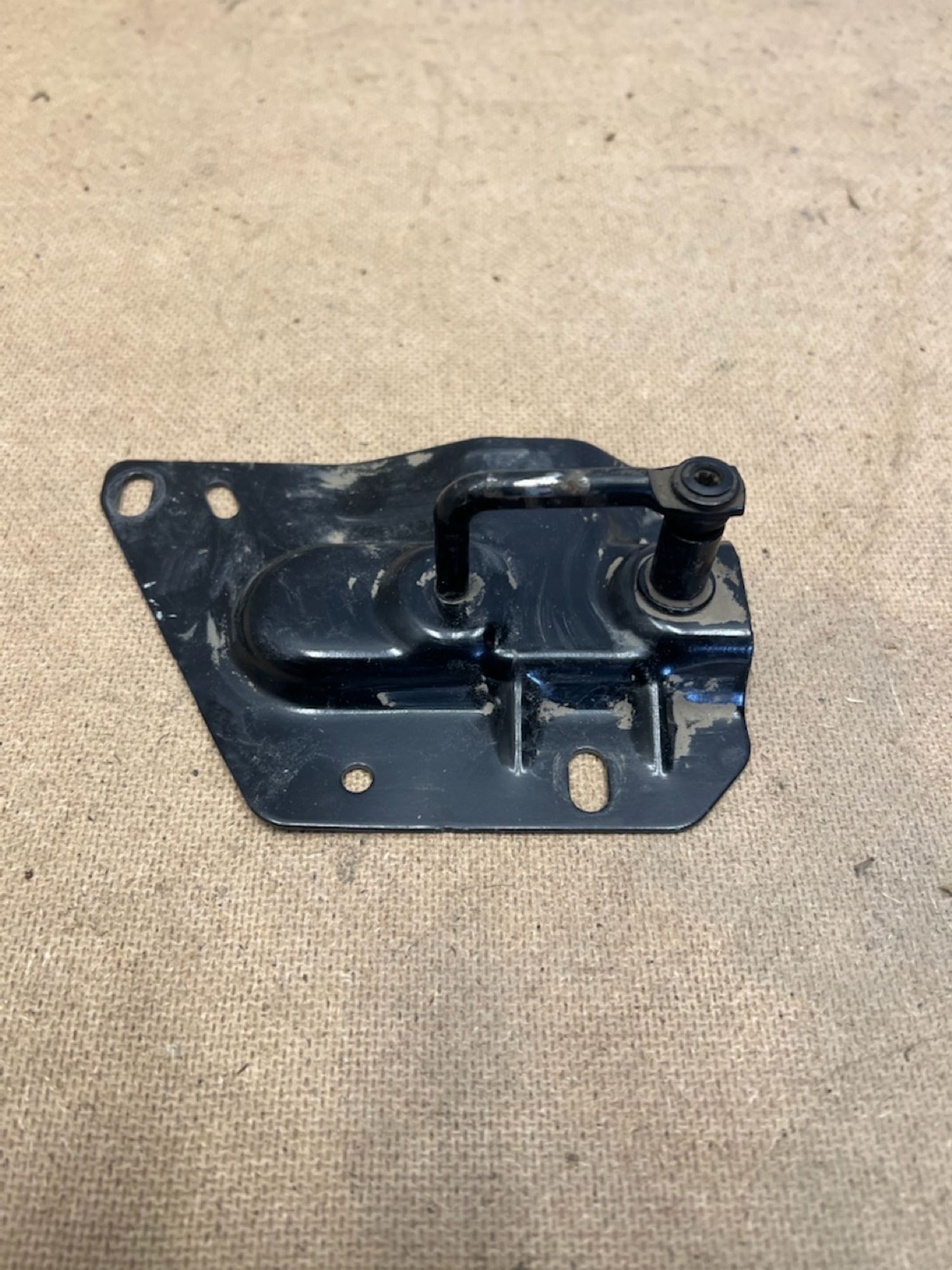 https://gcs.partsauto.market/rn-stockpro.appspot.com/thmbs/userImages/74b999aff9da8d5a09f9ff26dc196135/part/f6a110fd-2526-448f-89c7-0d76a504f891_1744908398114.jpg