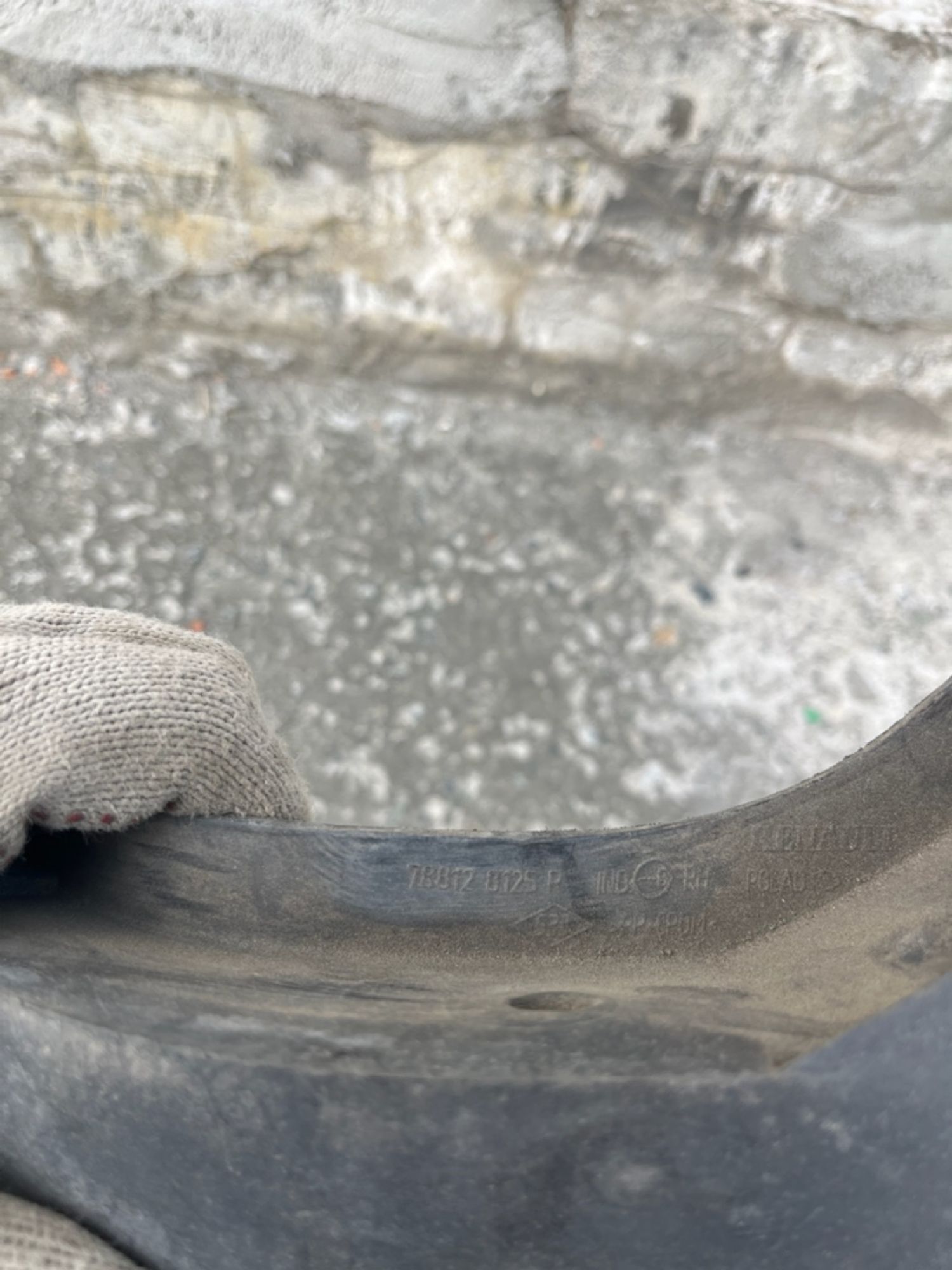 https://gcs.partsauto.market/rn-stockpro.appspot.com/thmbs/userImages/74b999aff9da8d5a09f9ff26dc196135/part/f8571c95-20e5-4dd3-9977-66a3c582bf96_1748074145321.jpg