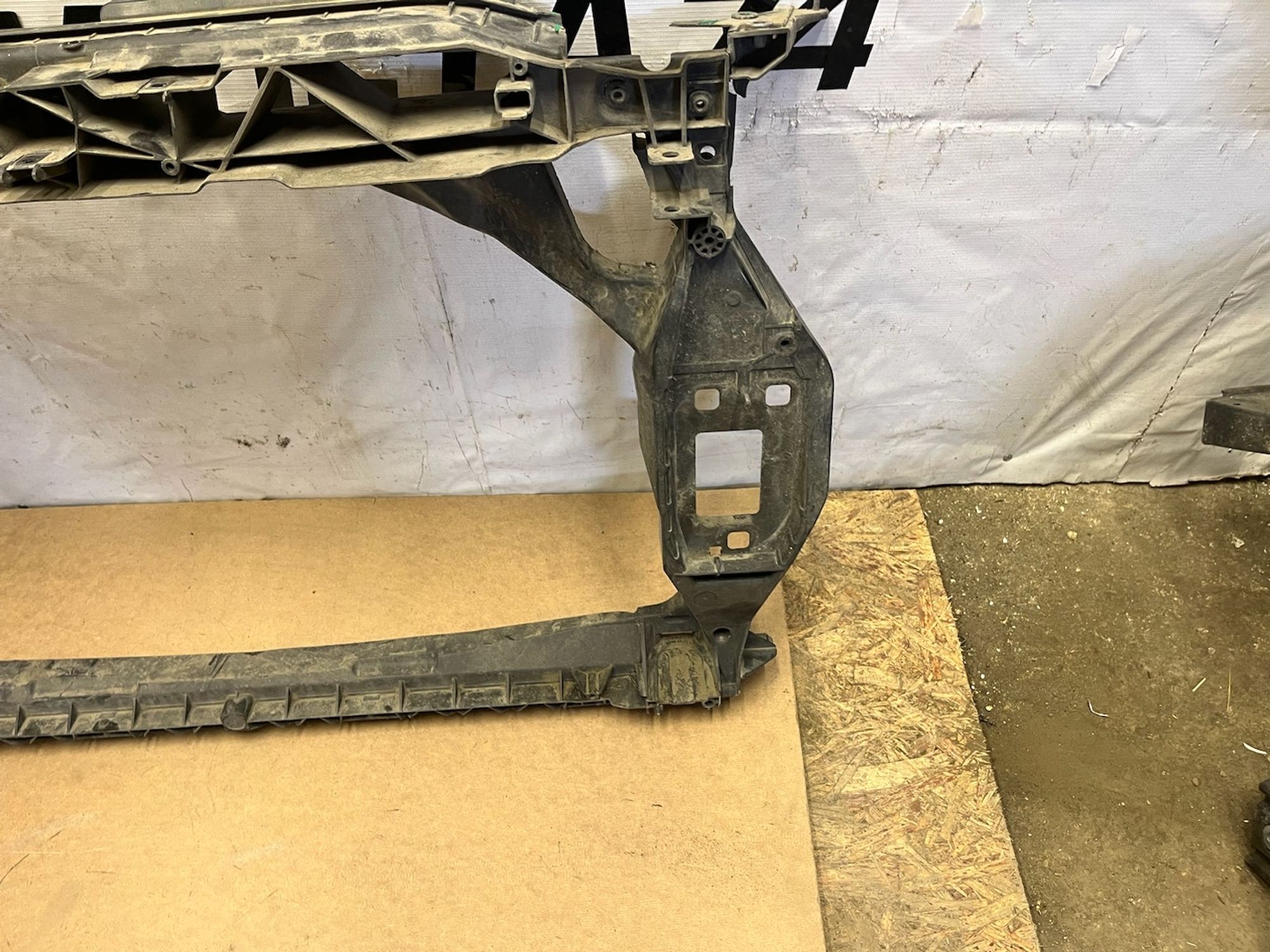 https://gcs.partsauto.market/rn-stockpro.appspot.com/thmbs/userImages/74b999aff9da8d5a09f9ff26dc196135/part/f96afbda-7276-4499-81ac-9f8a75e64a81_1743158903186.jpg