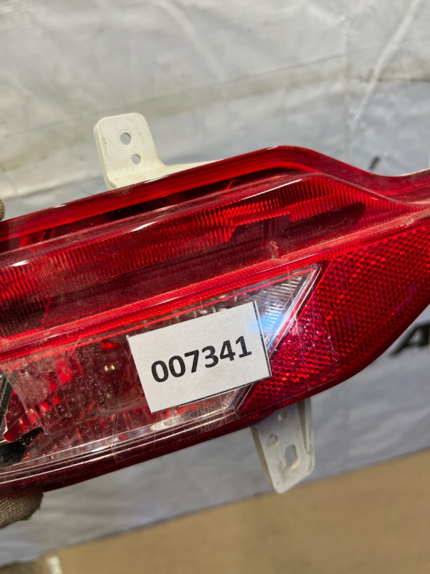 https://gcs.partsauto.market/rn-stockpro.appspot.com/thmbs/userImages/74b999aff9da8d5a09f9ff26dc196135/part/fbdd726b-79a2-484e-930f-18574d60607d_1747917427691.jpg