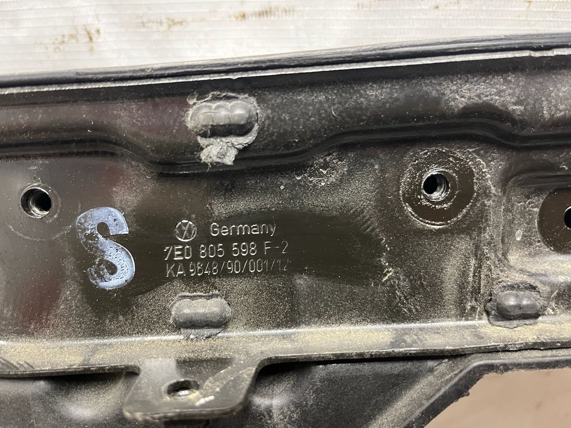 https://gcs.partsauto.market/rn-stockpro.appspot.com/thmbs/userImages/74b999aff9da8d5a09f9ff26dc196135/part/fd347c5e-5d82-4bac-8450-baacc553ffd0_1744110279804.jpg