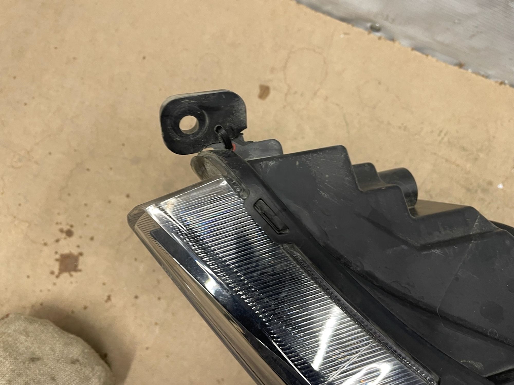 https://gcs.partsauto.market/rn-stockpro.appspot.com/thmbs/userImages/74b999aff9da8d5a09f9ff26dc196135/part/fd65f8a4-a40f-4931-a49e-6a26da054418_1740741226316.jpg