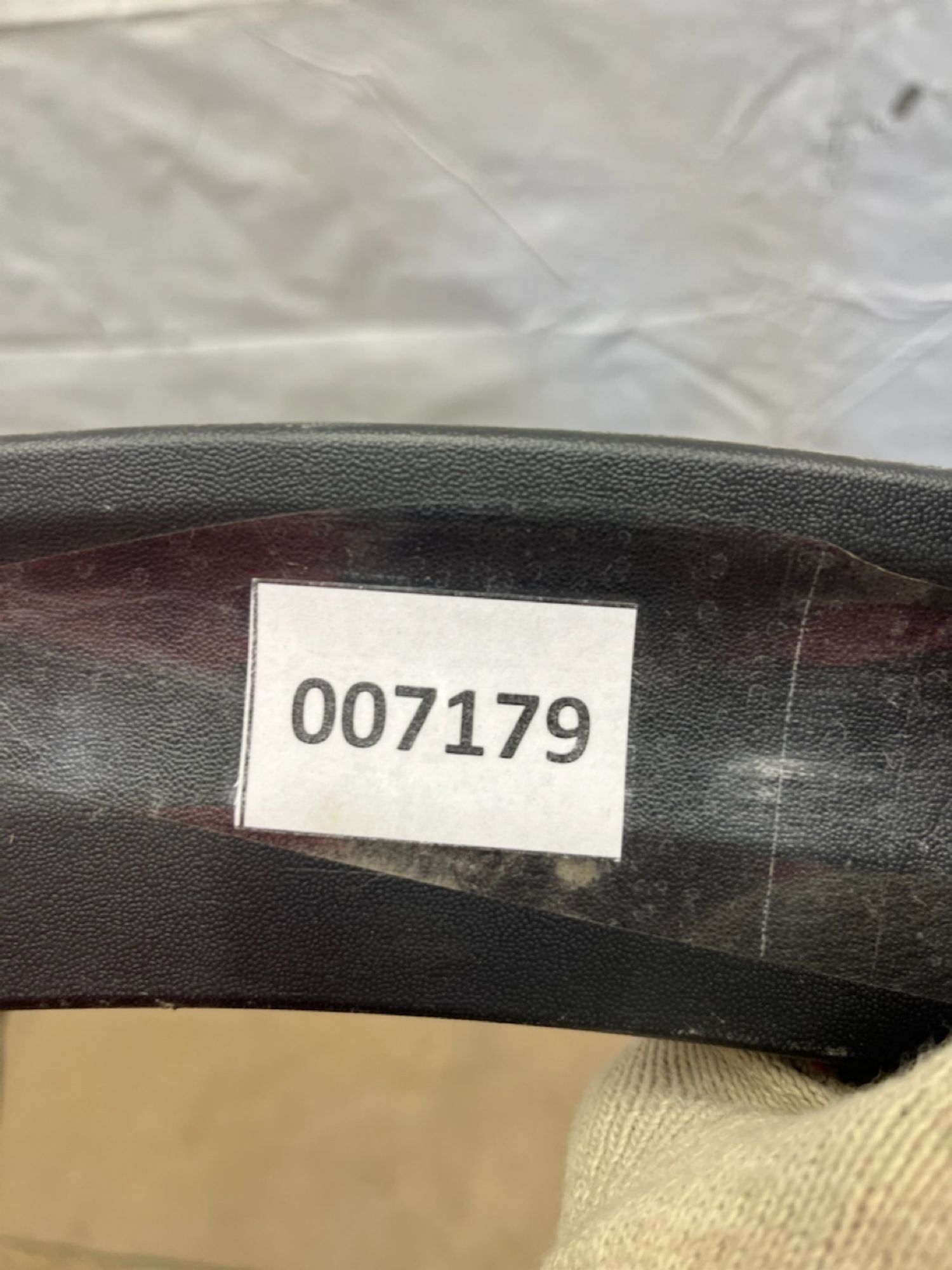 https://gcs.partsauto.market/rn-stockpro.appspot.com/thmbs/userImages/74b999aff9da8d5a09f9ff26dc196135/part/fe585dd7-5f8a-42c6-bd7b-de24e48e7aee_1747225725710.jpg
